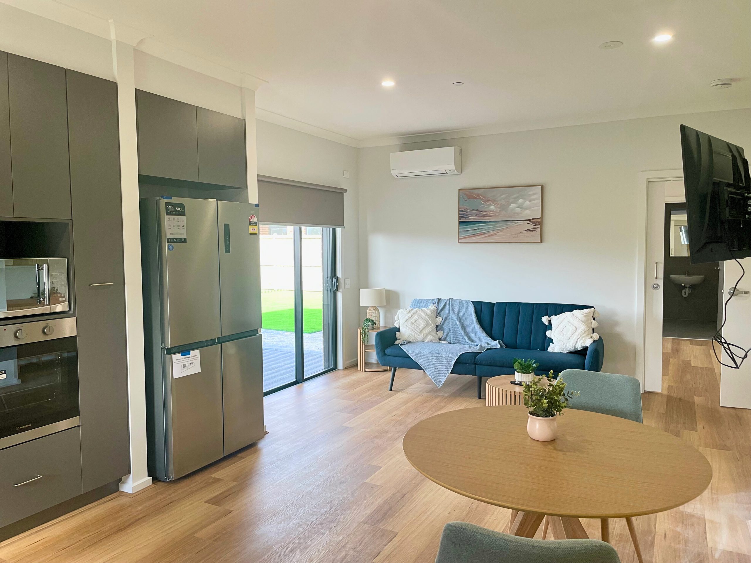 GIOVANNI HPS/BARIATRIC & VILLA - Charlemont, Victoria — Home image 9