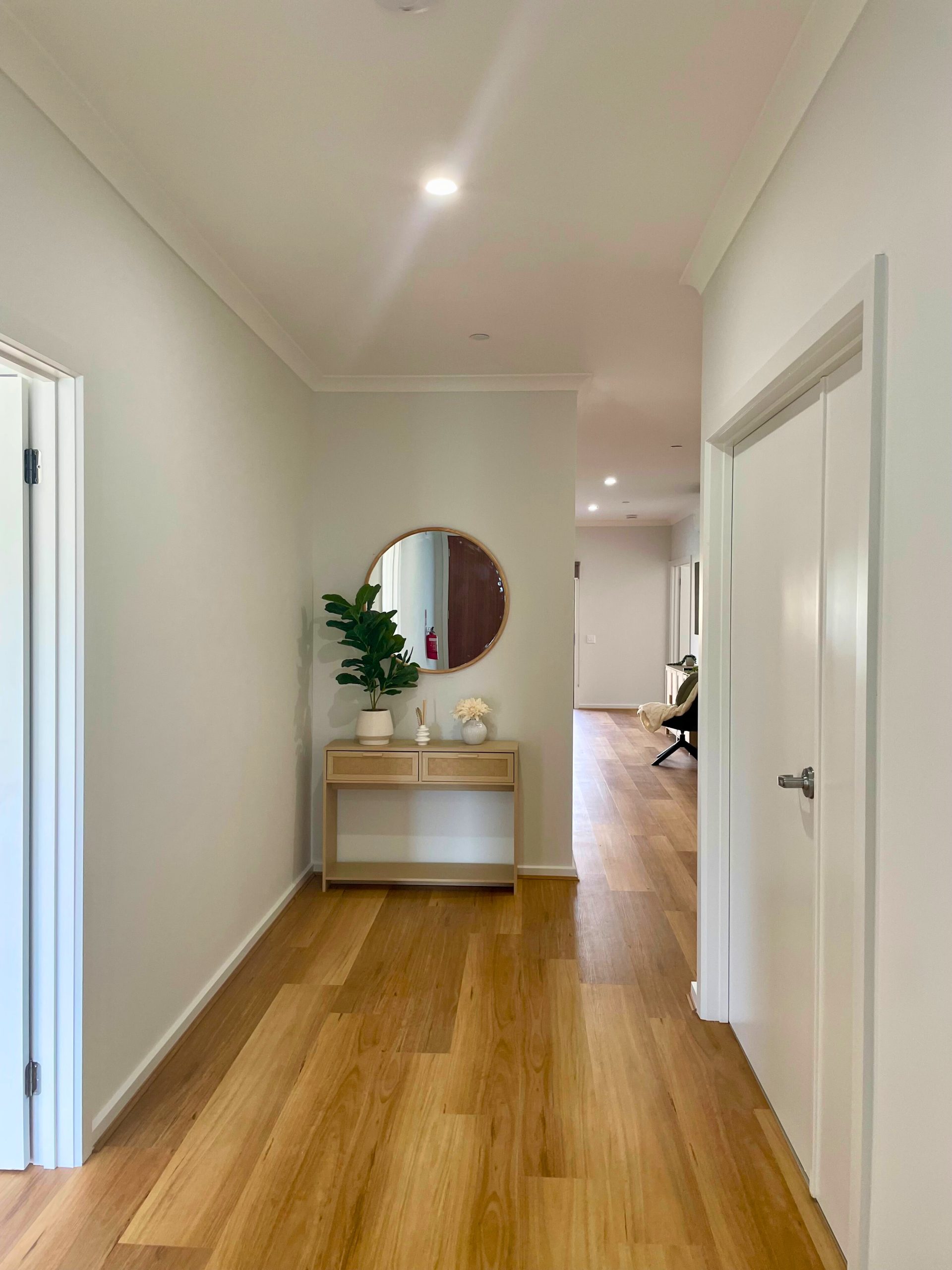 GIOVANNI HPS/BARIATRIC & VILLA - Charlemont, Victoria — Home image 10