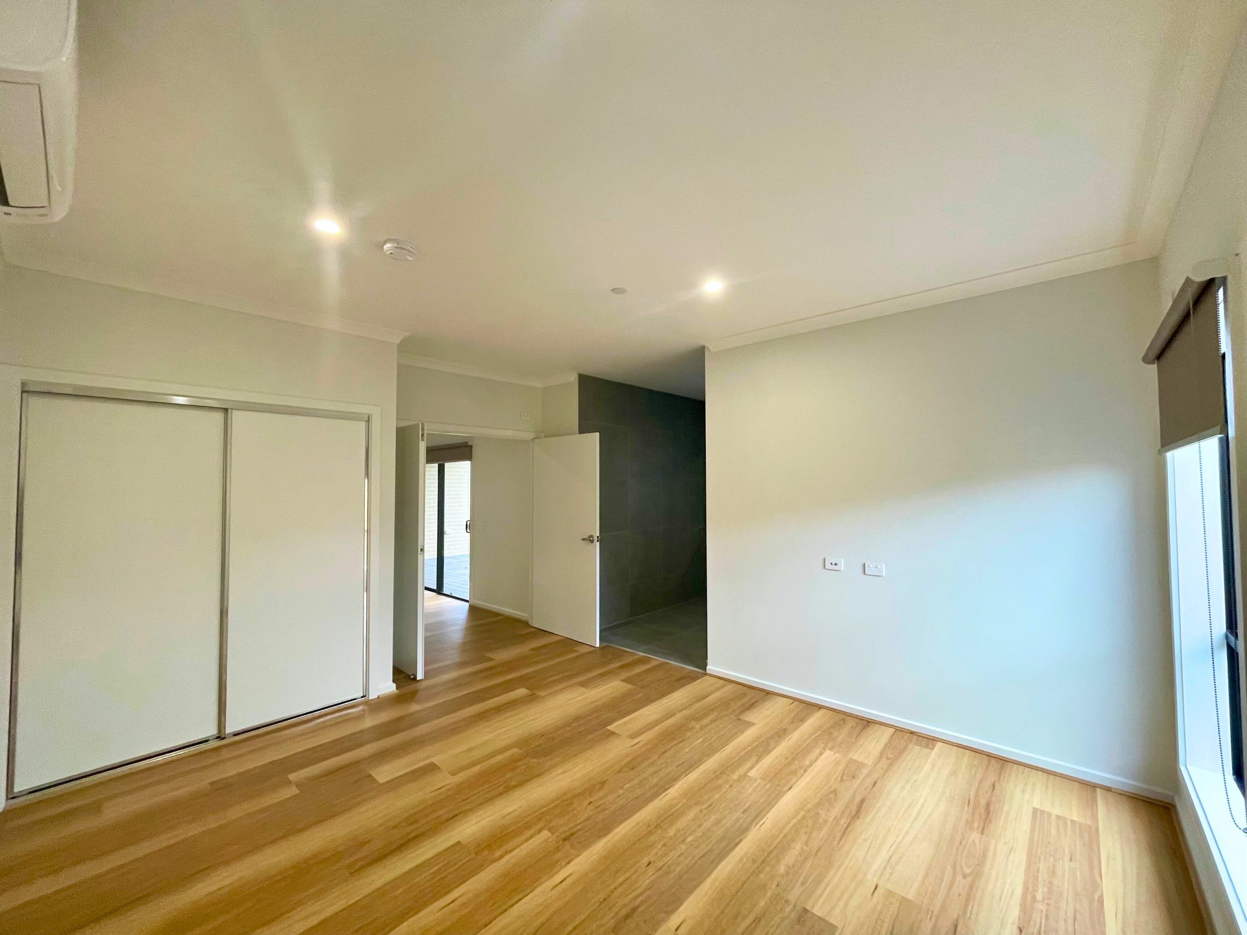 GIOVANNI HPS/BARIATRIC & VILLA - Charlemont, Victoria — Home image 11