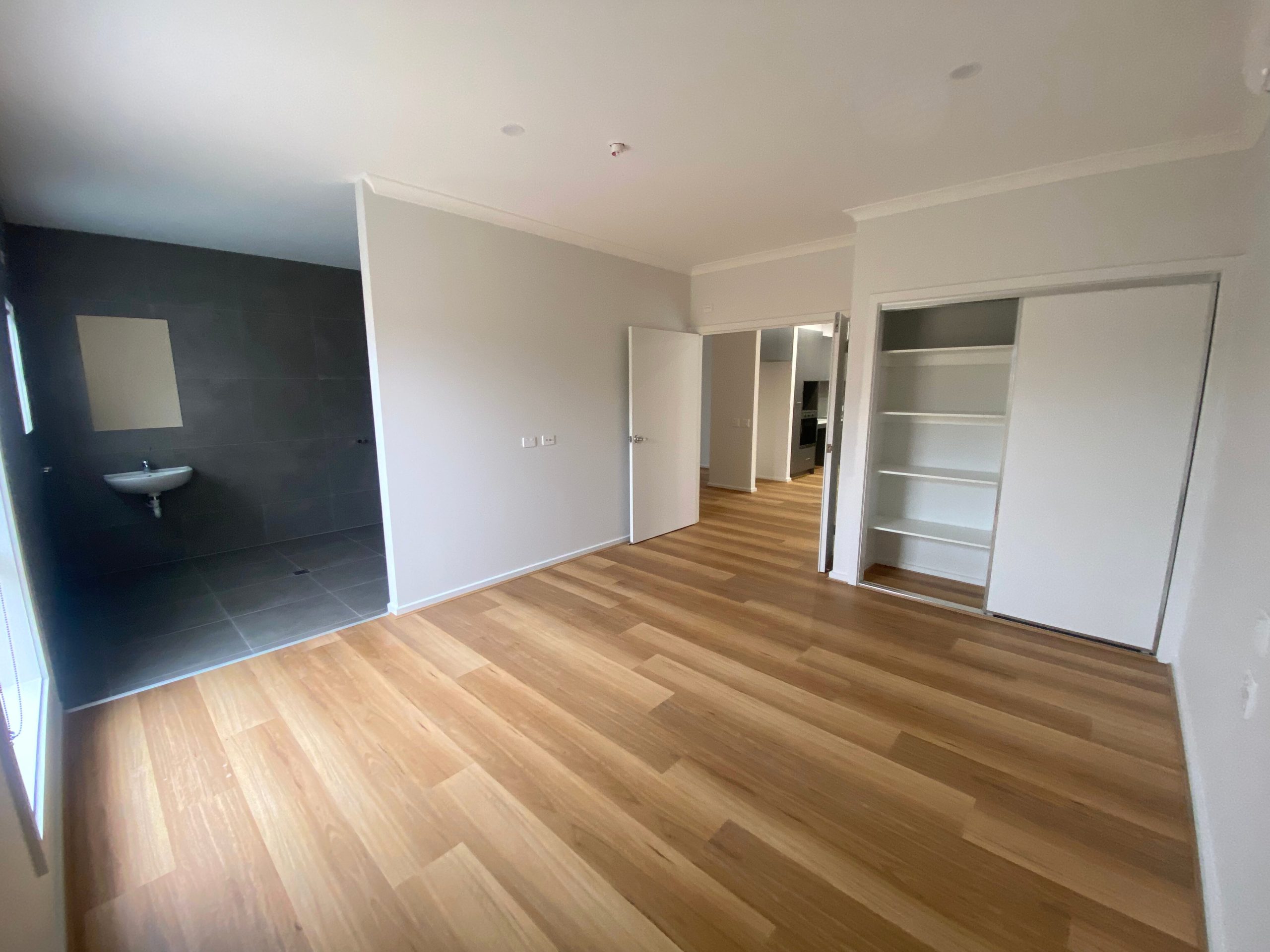 GIOVANNI HPS/BARIATRIC & VILLA - Charlemont, Victoria — Home image 12