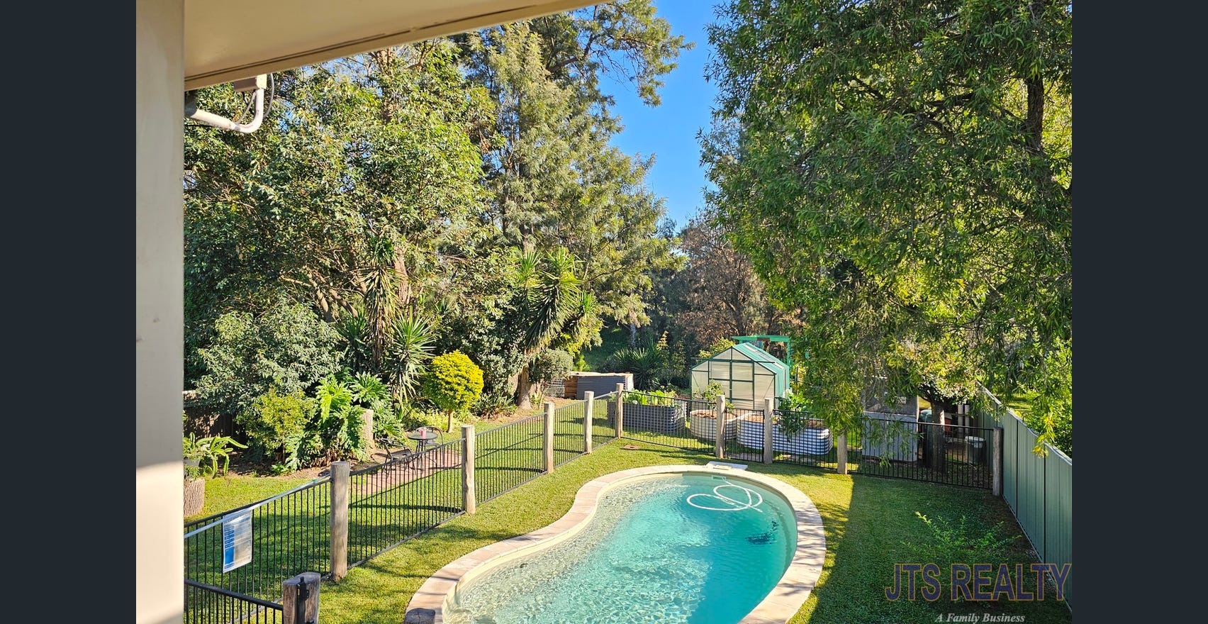 Muswellbrook - unique rural retreat with deck, pool, spa & private river access — Home image 12
