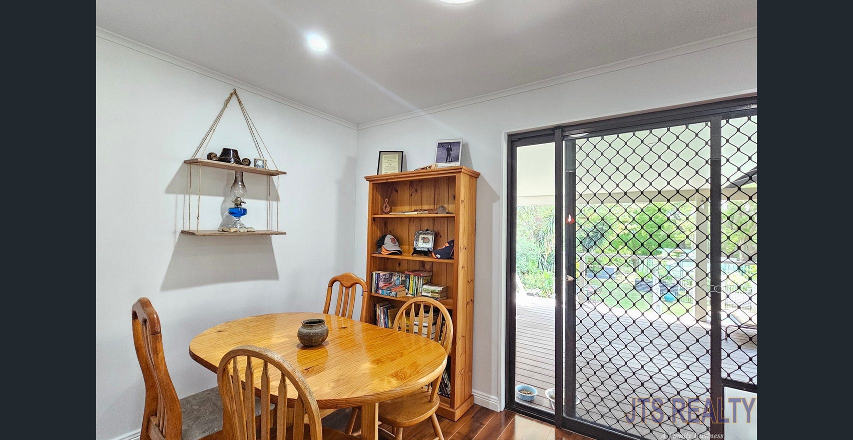 Muswellbrook - unique rural retreat with deck, pool, spa & private river access — Home image 18