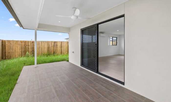 Modern SIL Home in Burpengary East — Home image 4