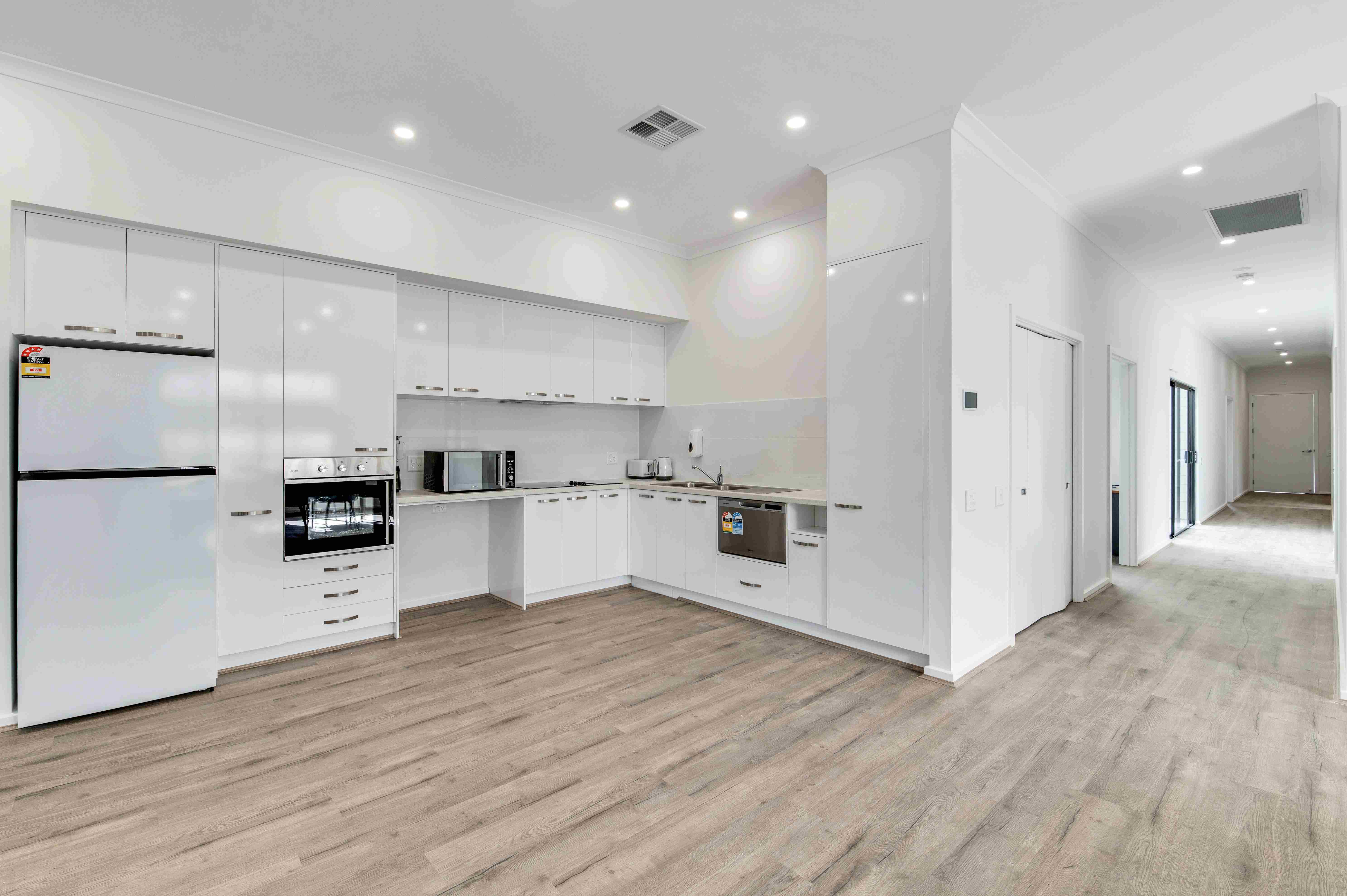 Welcoming Platinum SDA Home in Morphett Vale – Perfect for an Independent Male — Home image 4