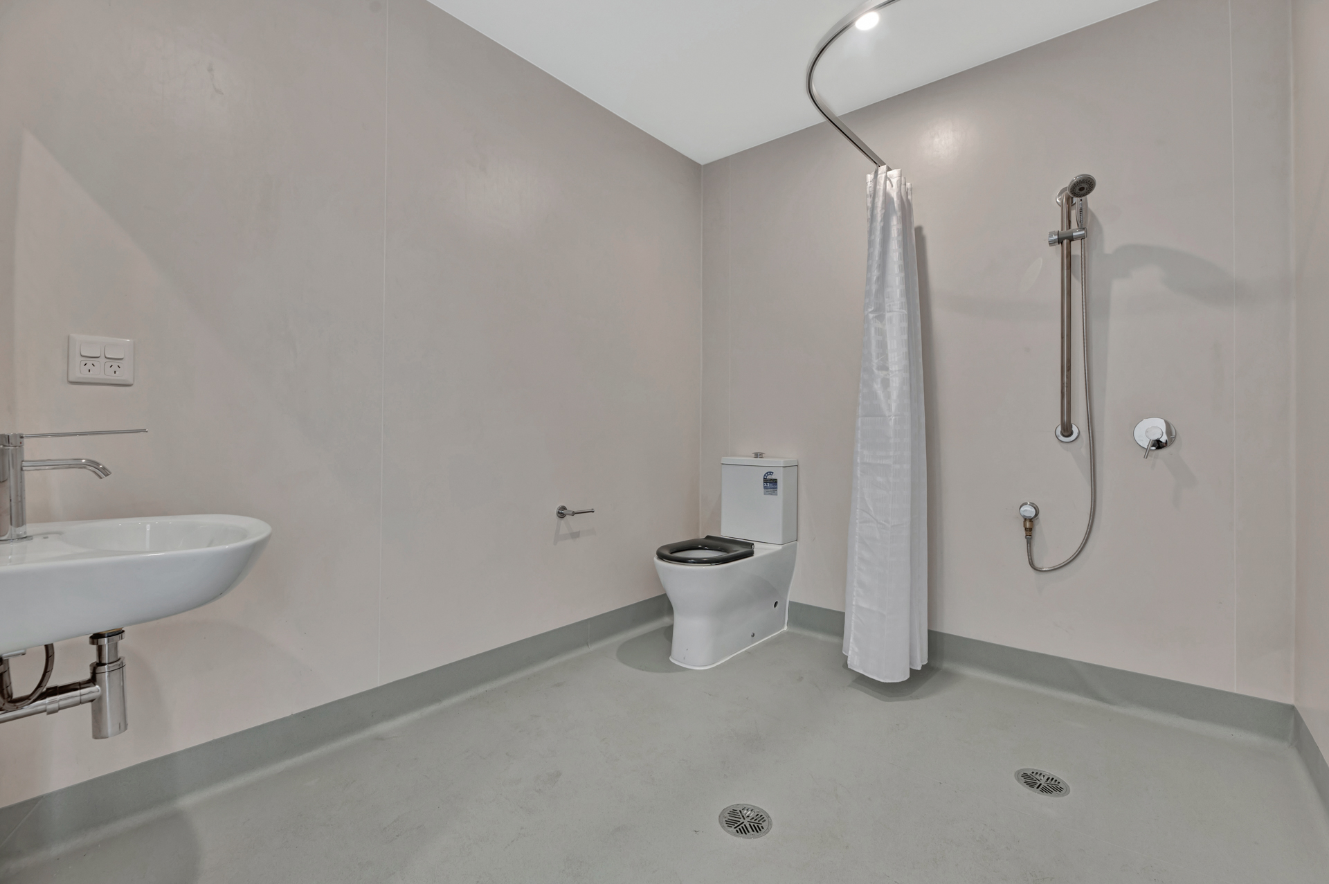Sebastopol, Ballarat: High Physical Support house — Home image 3