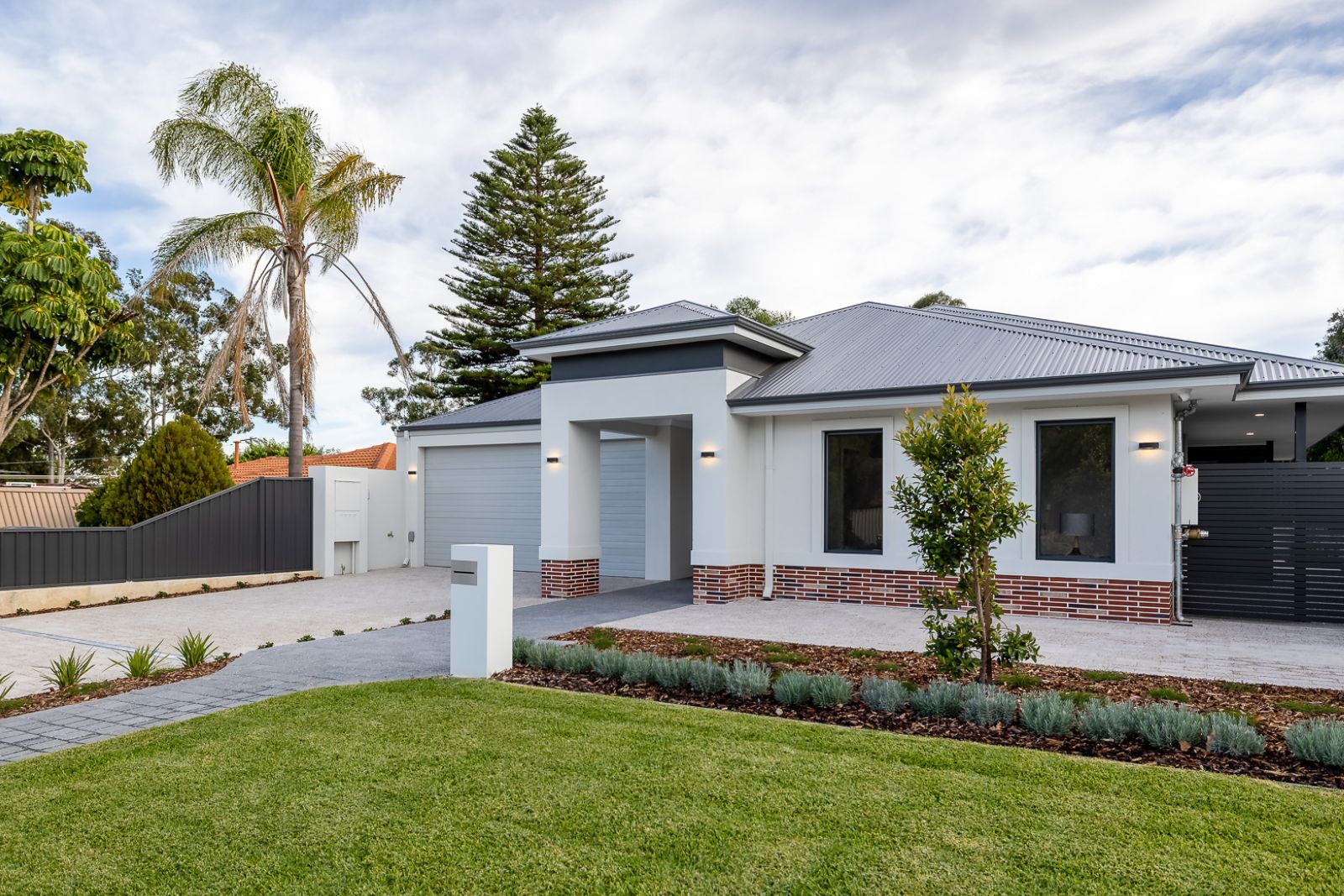 Private Bedroom With Ensuite and Verandah In Luxury 3-Bedroom Home Disability Accommodation — Home image 3