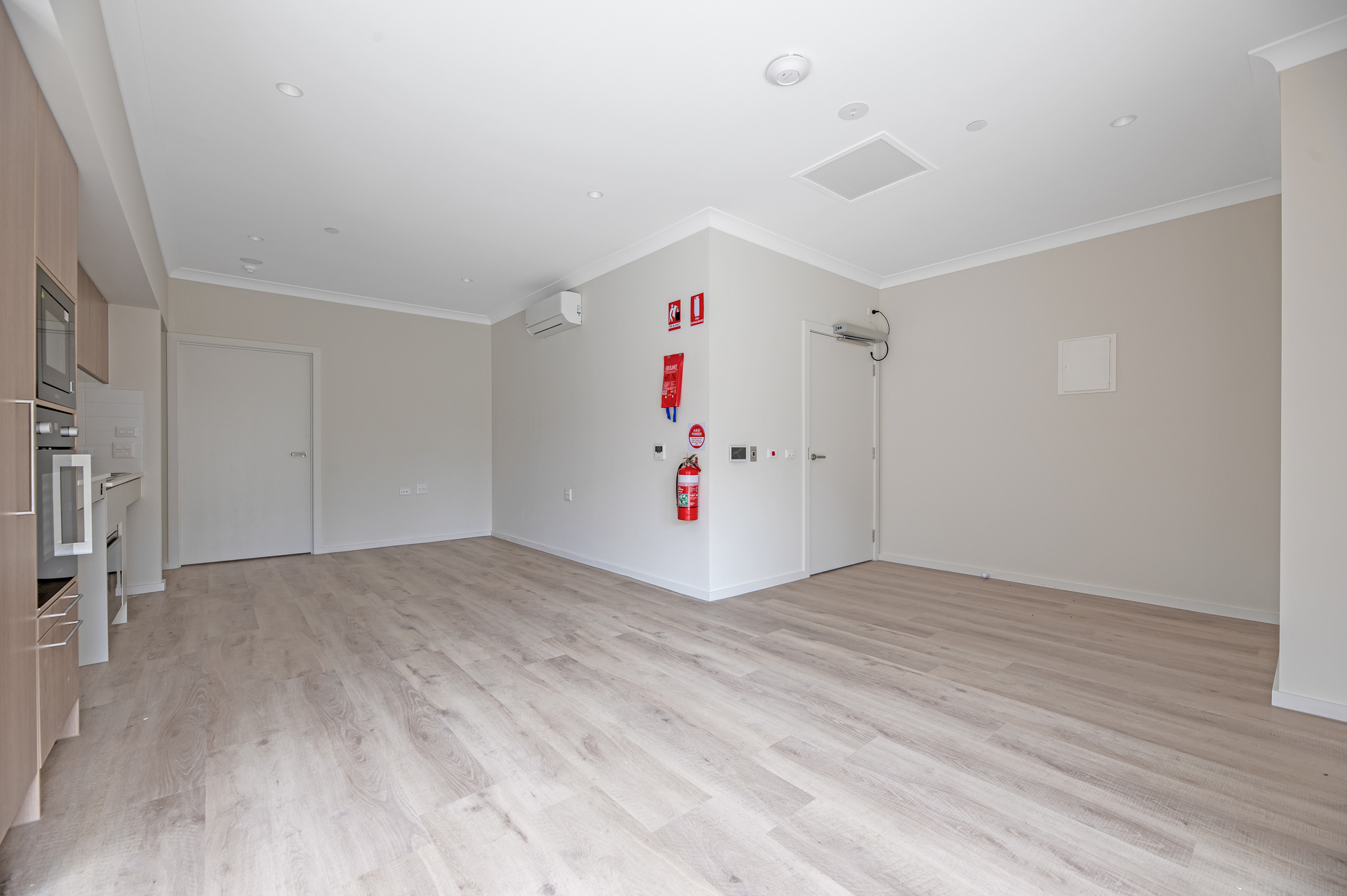 1-bedroom Sunbury High Physical Support villa with OOA — Home image 2