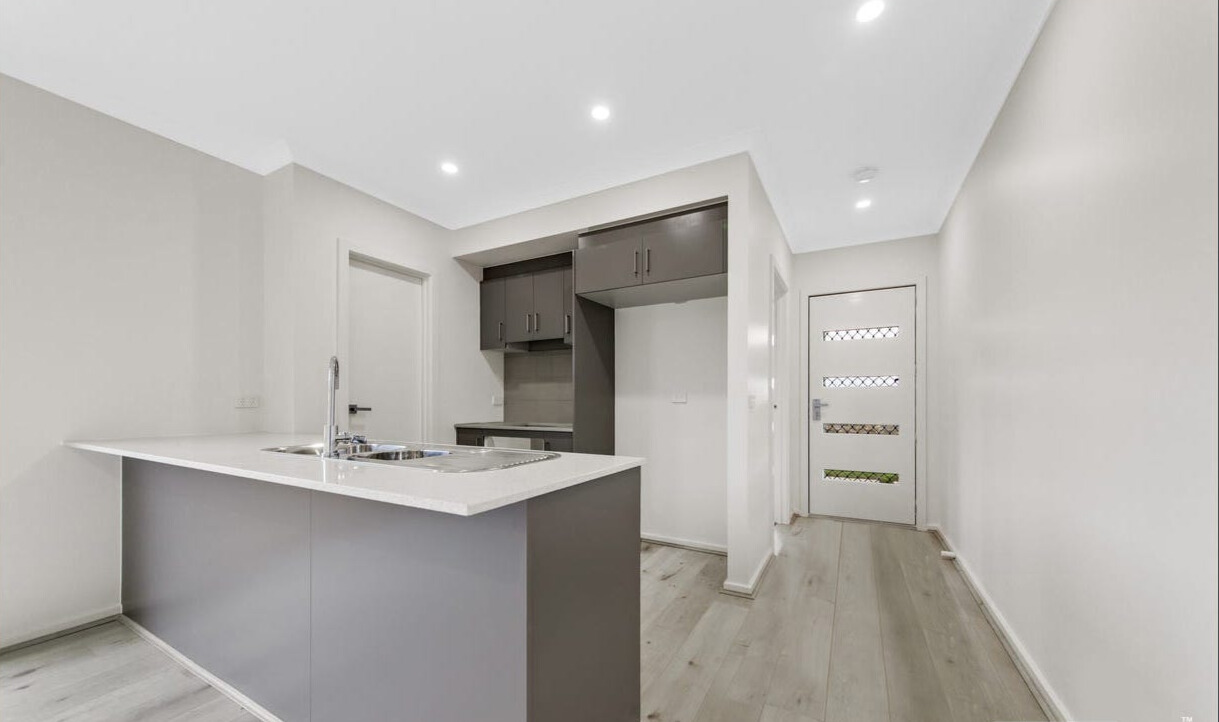 Modern Living in the Heart of Tarneit — Home image 5