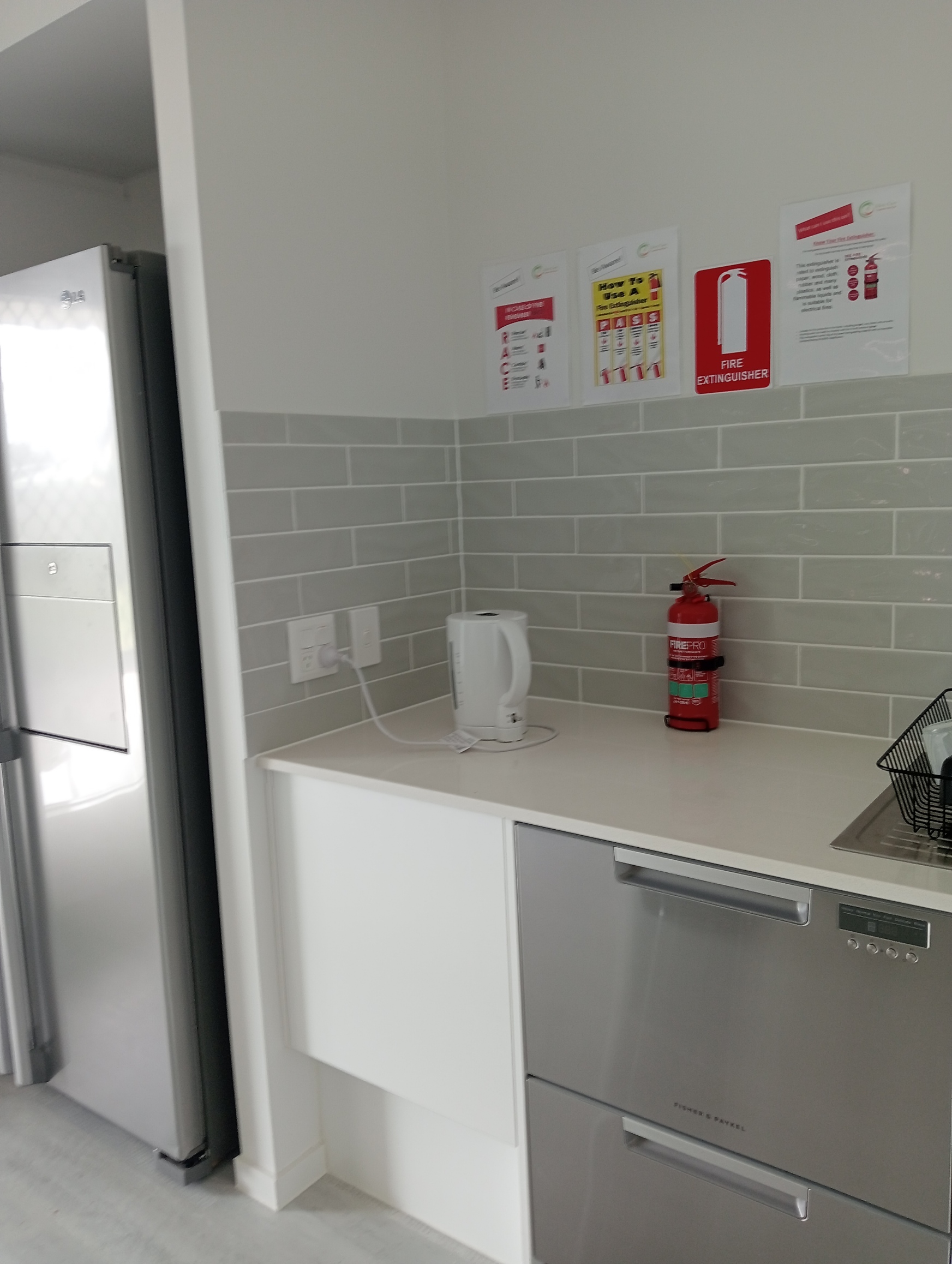 Deception Bay 3 Bed, 3 Bath +OOA — Home image 4