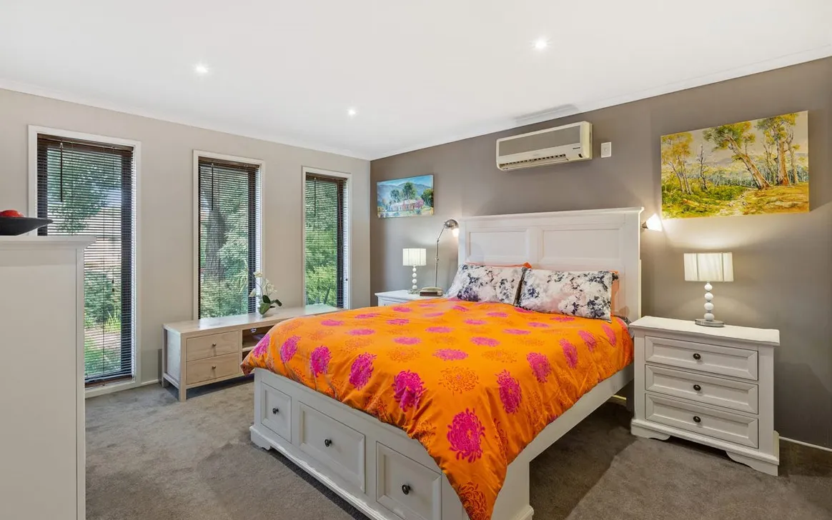 Bright and Supportive Accessible SIL in Croydon — Home image 9
