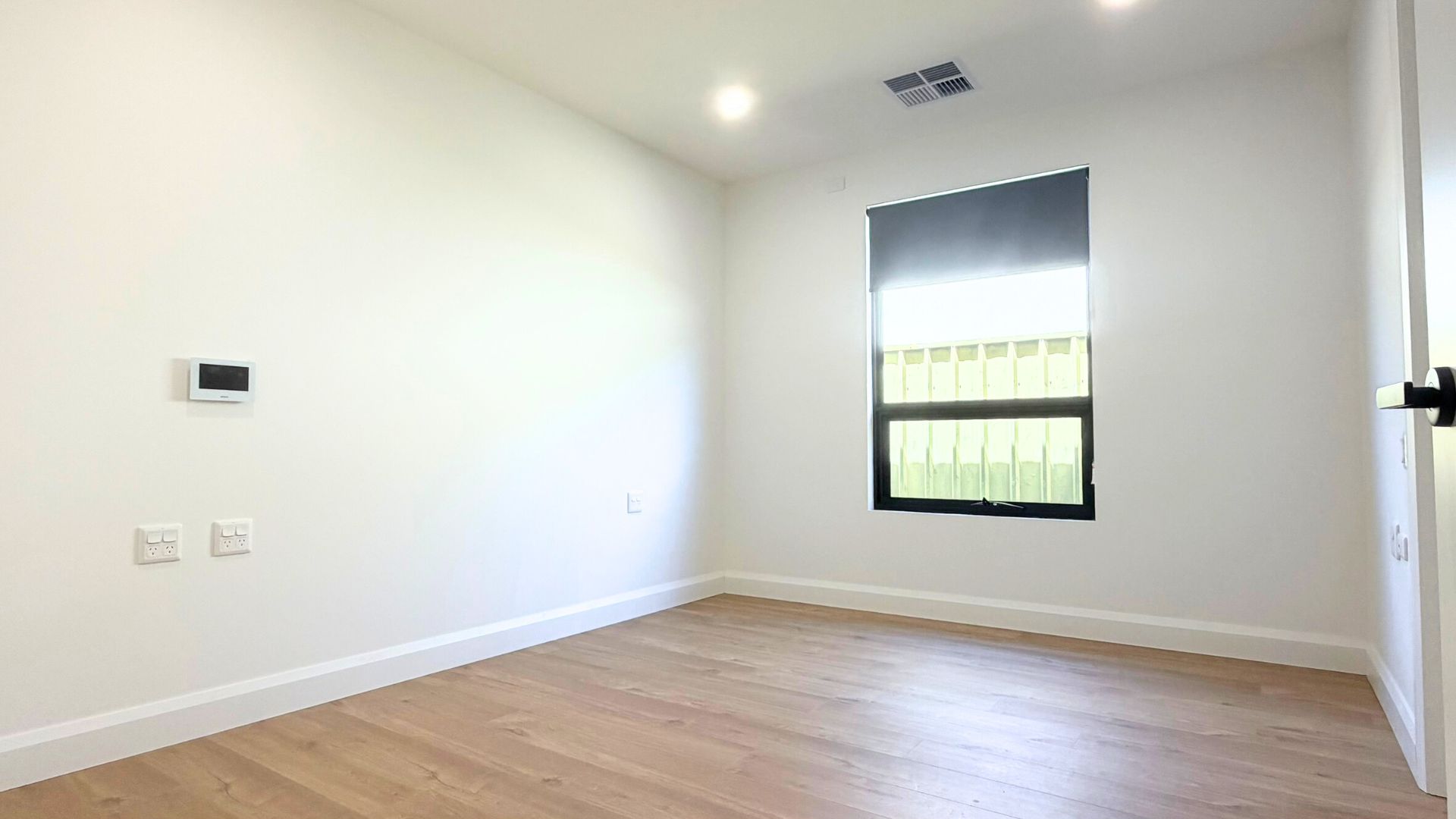 Modern HPS SDA Home in Morphett Vale Available Now — Home image 5