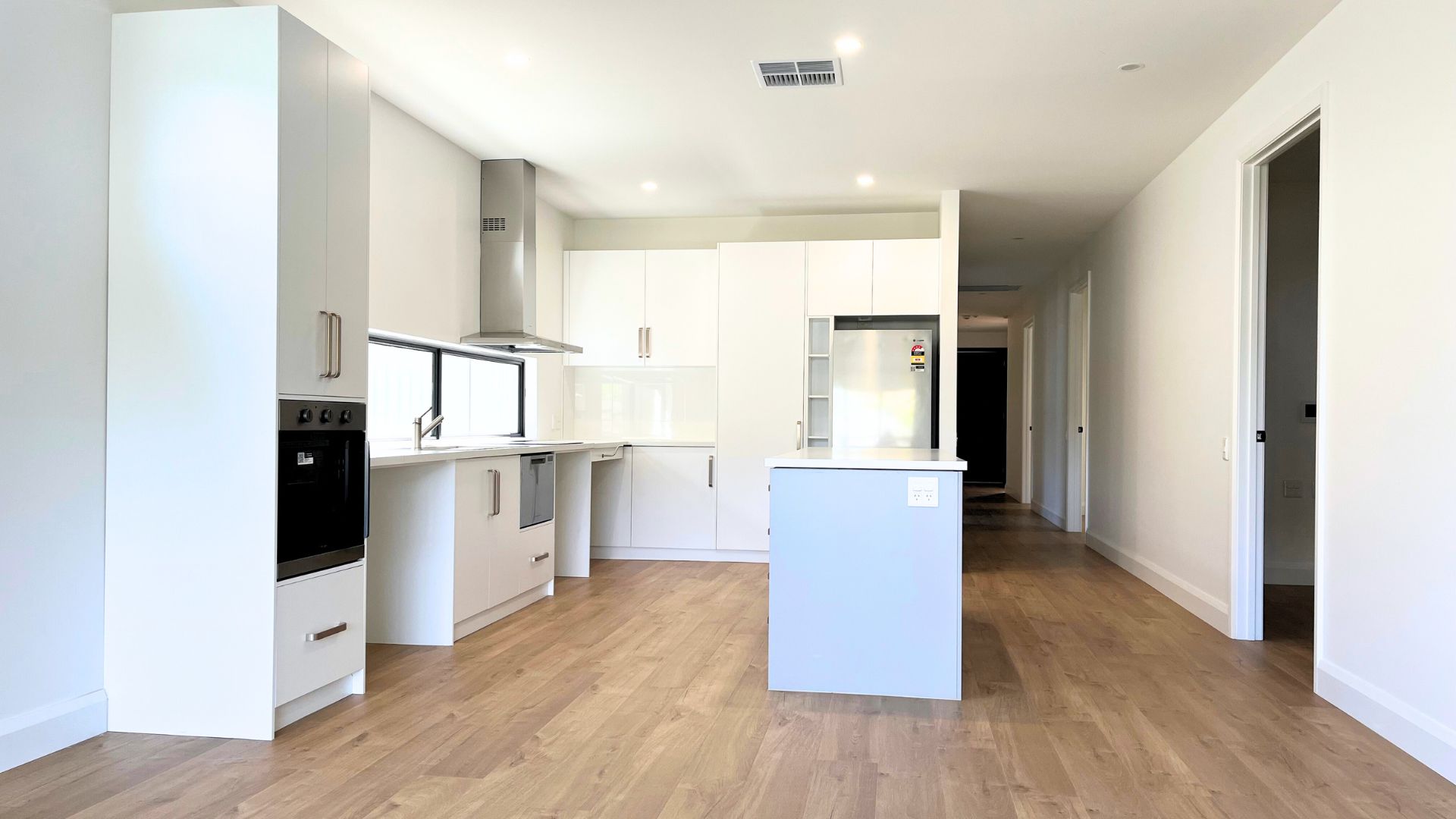 Modern HPS SDA Home in Morphett Vale Available Now — Home image 3