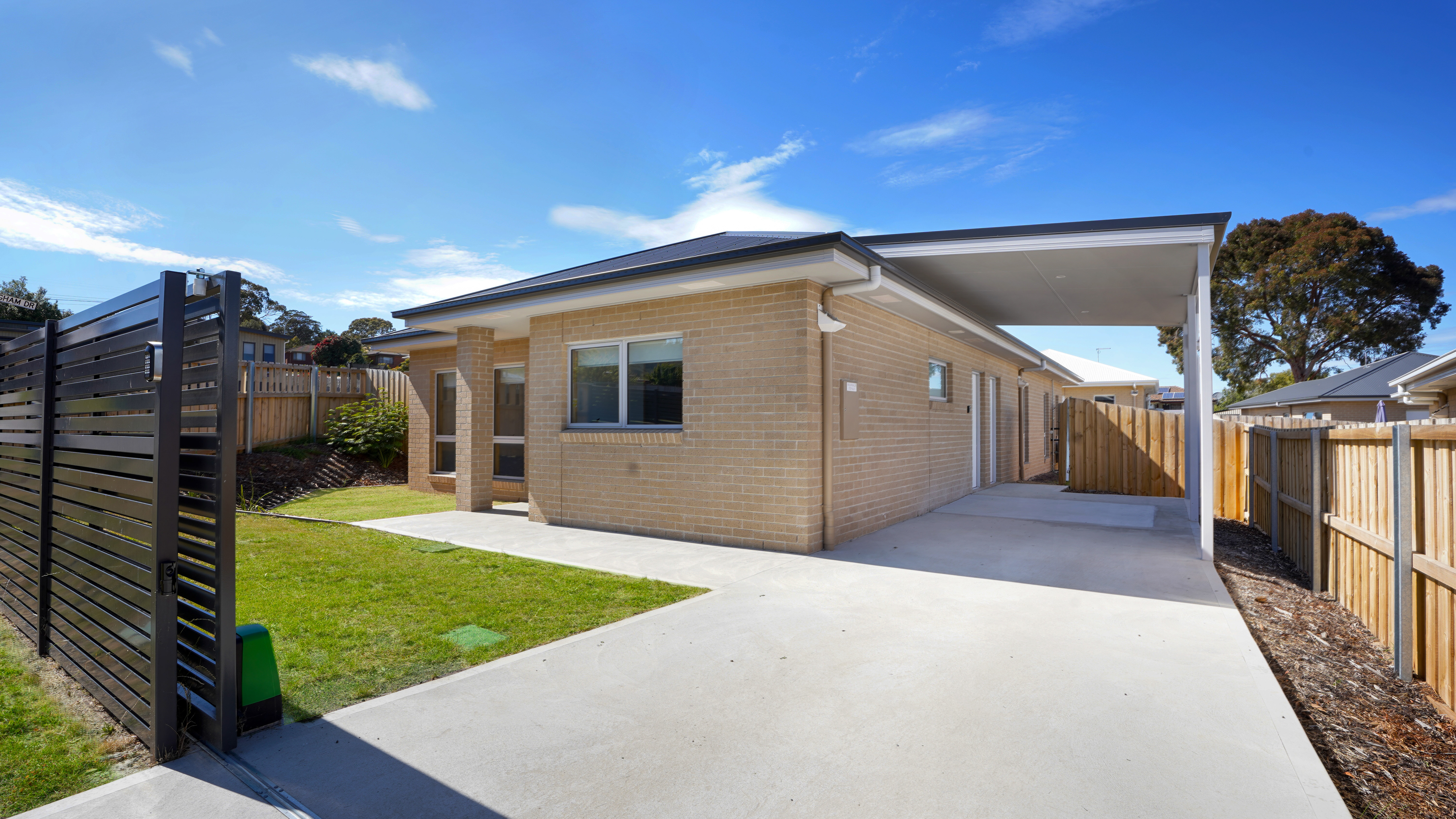 Stunning, brand new SDA property on Hobart's Eastern Shore — Home image 2