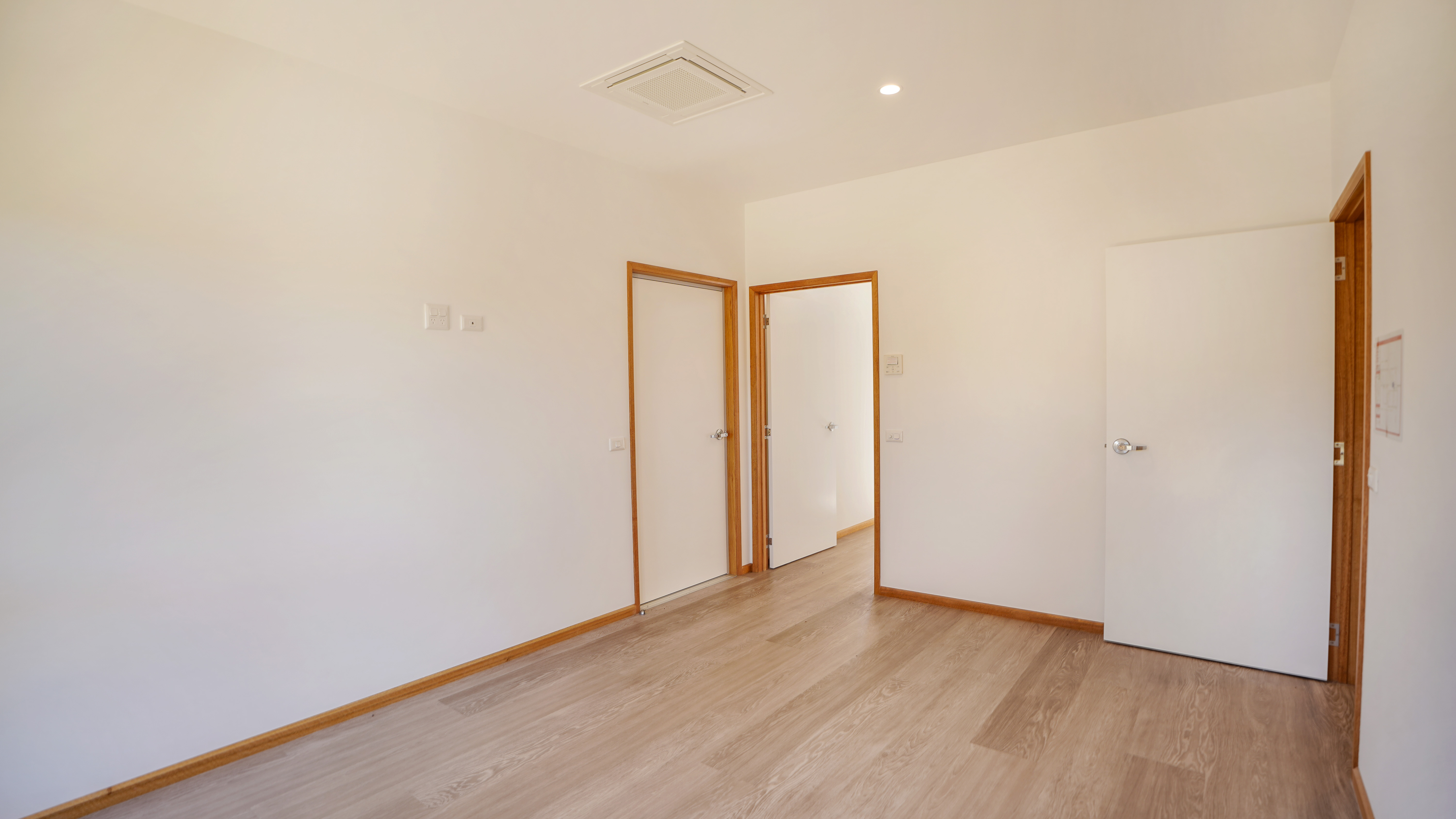Stunning, brand new SDA property on Hobart's Eastern Shore — Home image 5