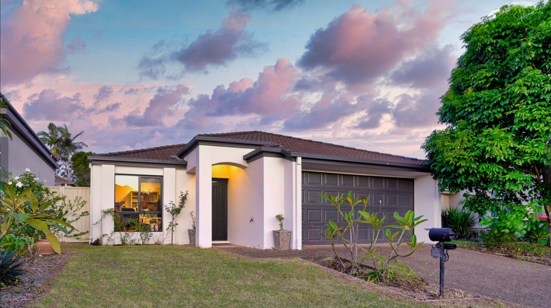 Beautiful Safe SIL Home in Arundel — Home image 2