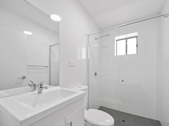 SIL Apartments Kingswood — Home image 2