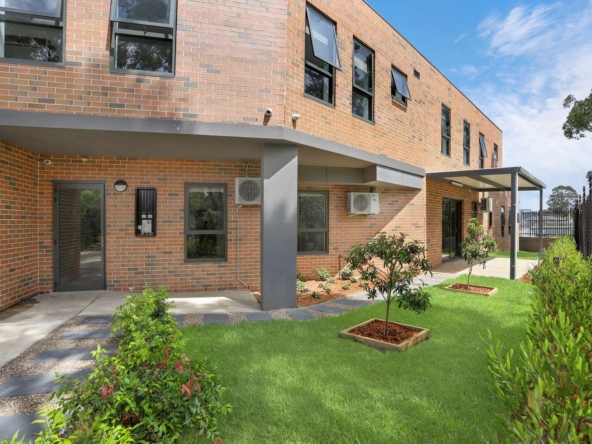 SIL Apartments Guildford West — Home image 2