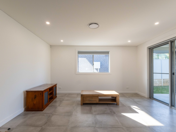 SIL Home Sadleir — Home image 8