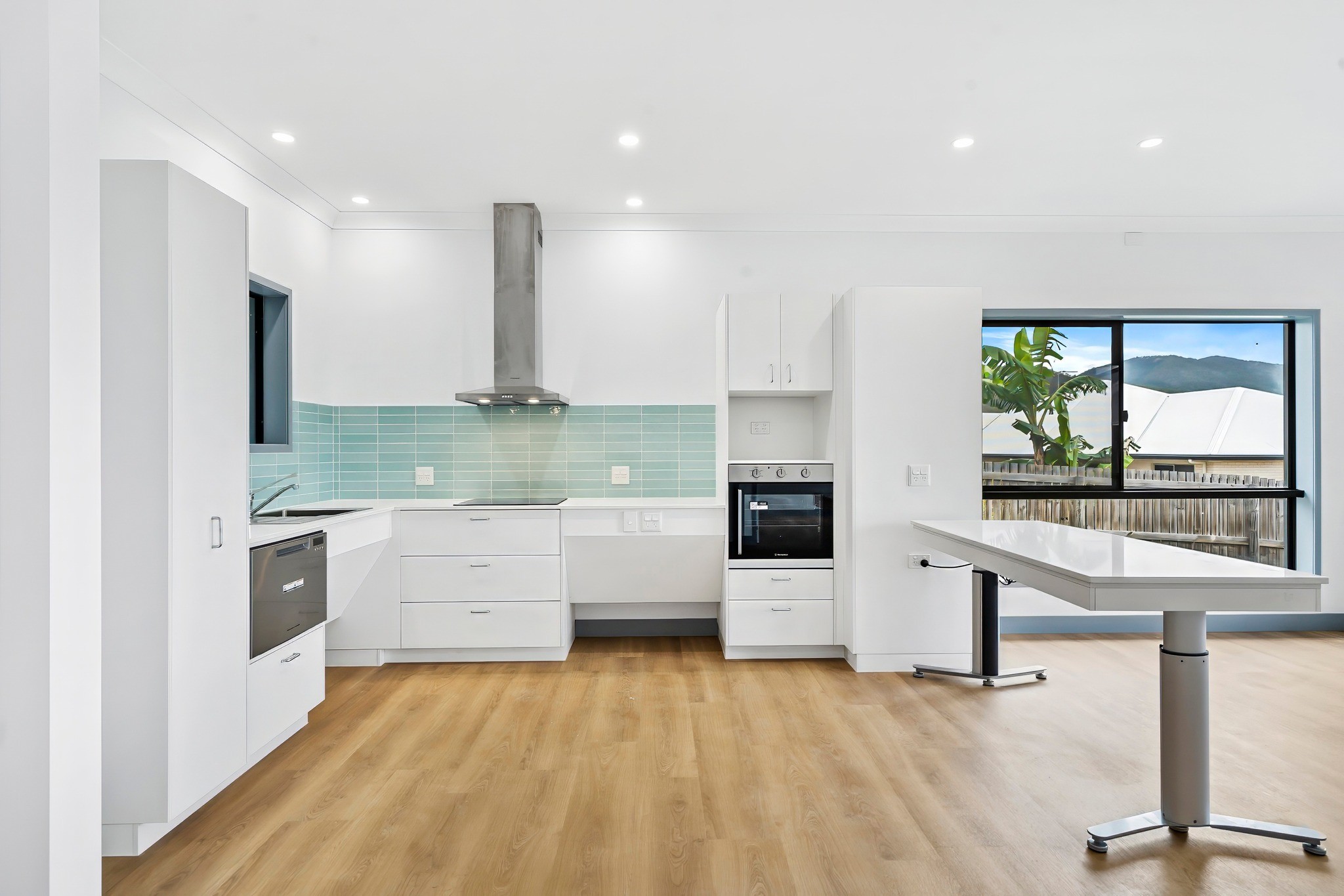 HPS SDA Villas + OOA 4 Private 1-Bed Homes in Norman Gardens — Home image 3