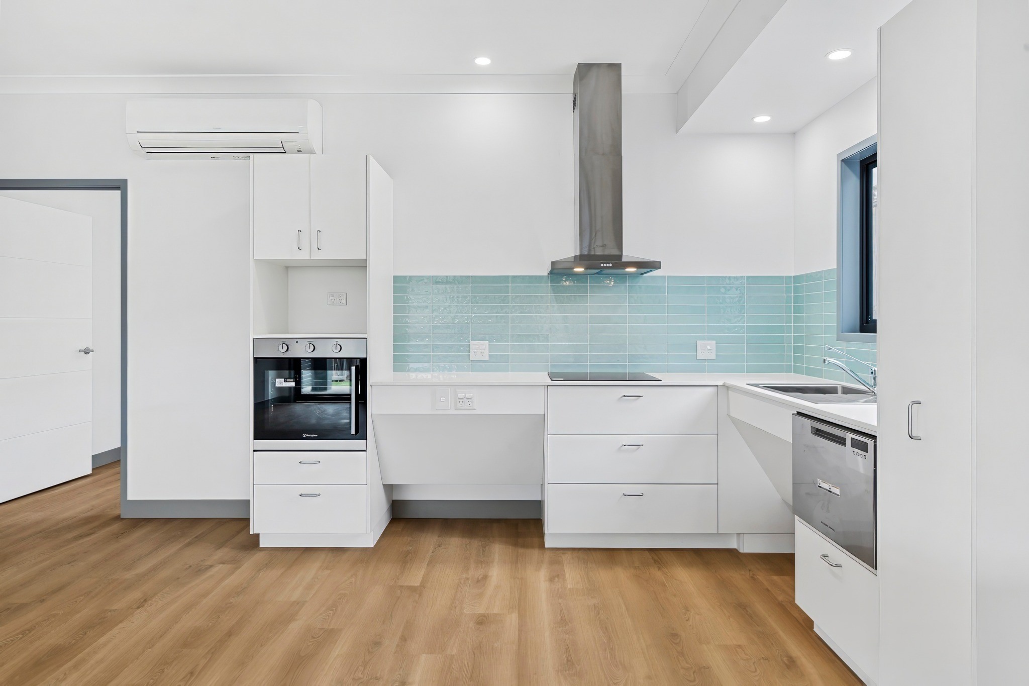 HPS SDA Villas + OOA 4 Private 1-Bed Homes in Norman Gardens — Home image 5