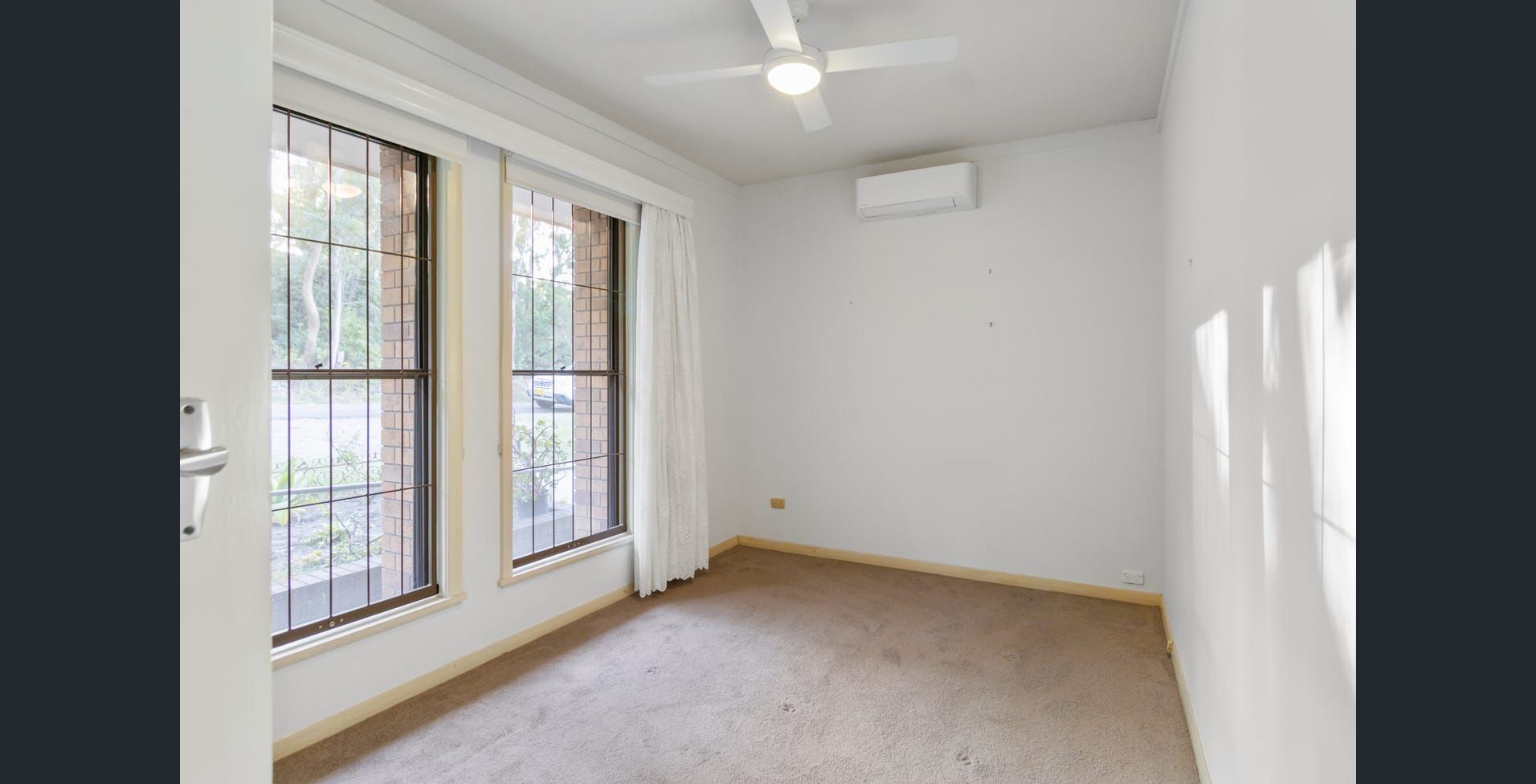 Move in Ready in Maude! — Home image 5