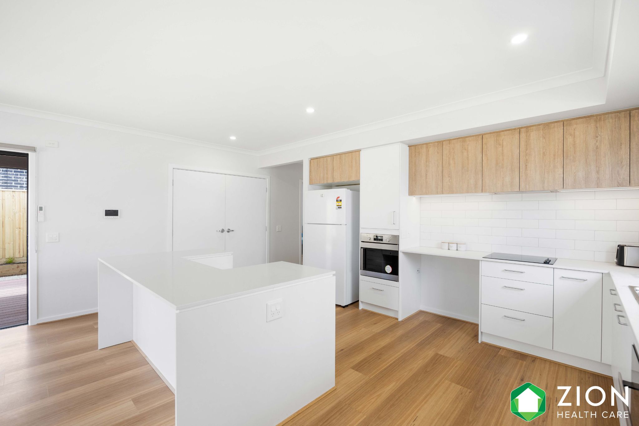 BRAND NEW SDA : HPS/ FA / IL : GEELONG — Home image 3