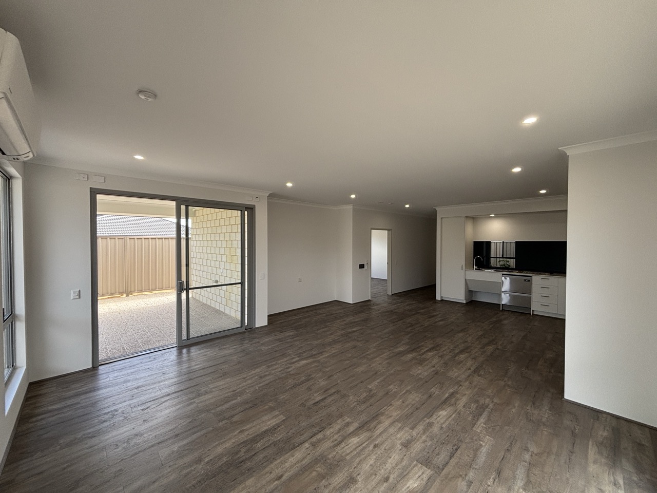 Karnup SDA House — Home image 11