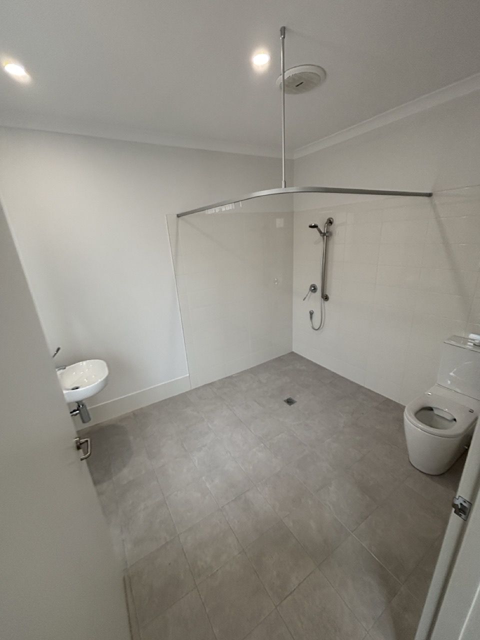 AVAILABLE NOW! New Modern Three Bedroom HPS SDA - Karnup — Home image 7