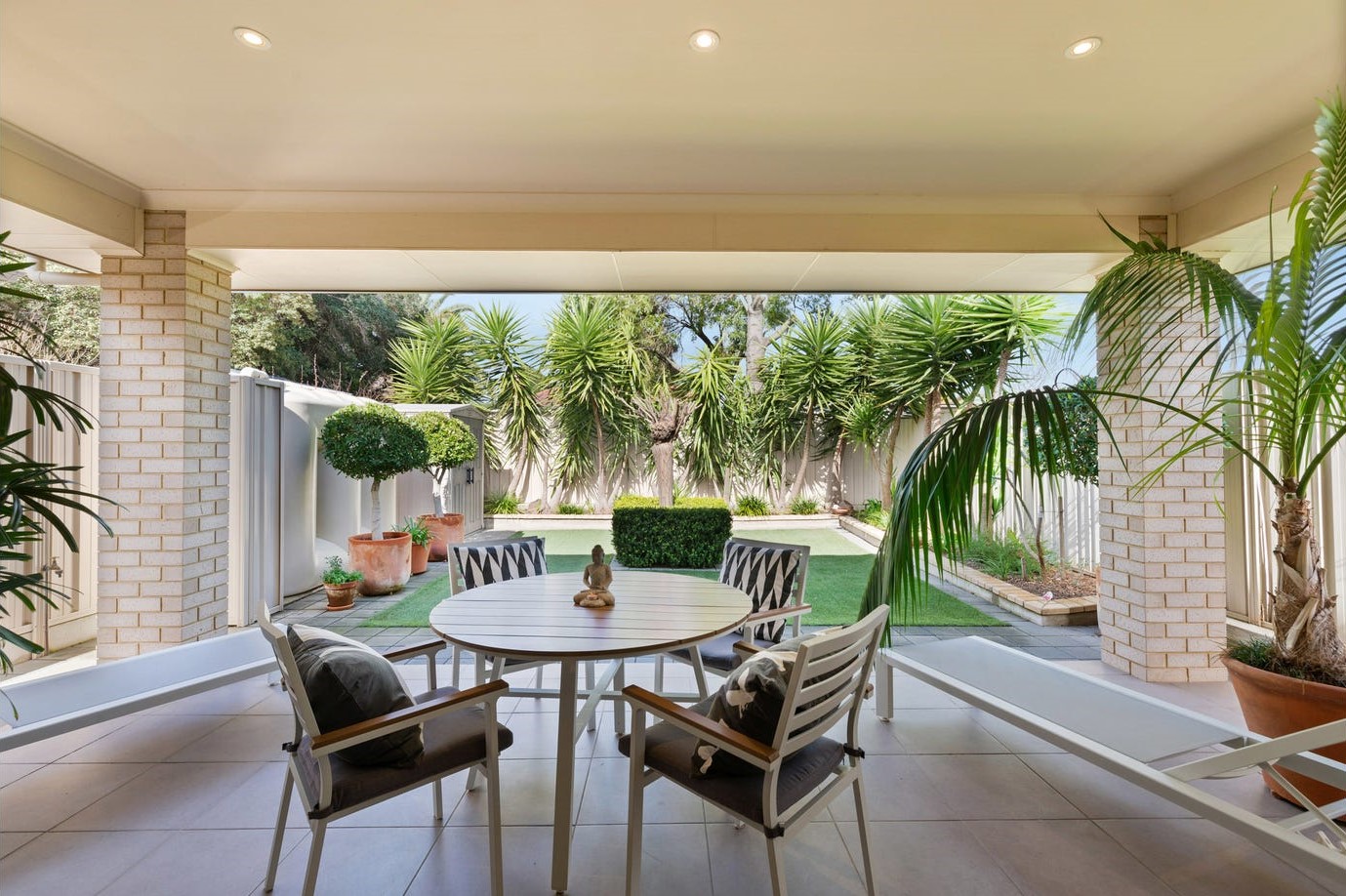 Clovelly Park — Home image 3