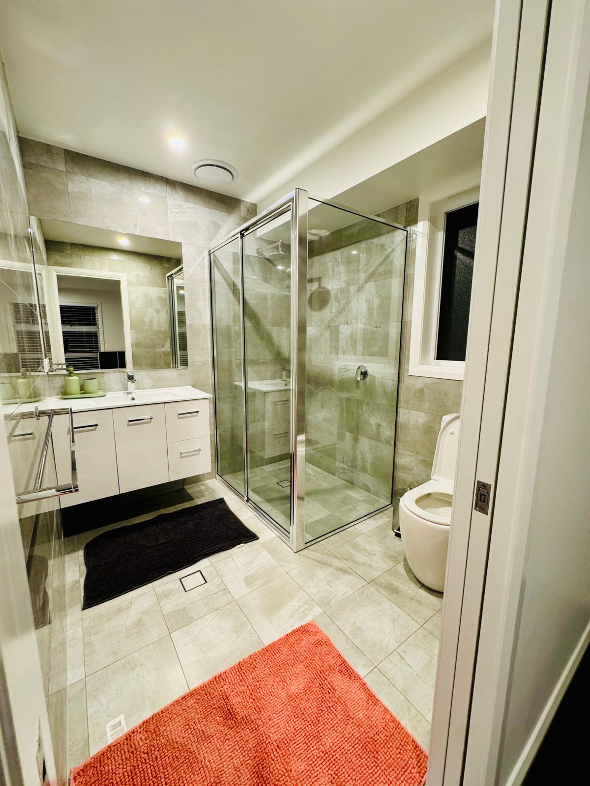 Modern Home with Exceptional Comfort and Convenience — Home image 3