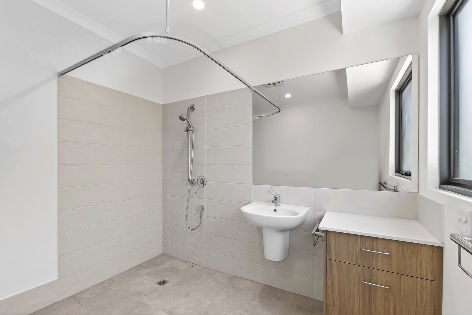 Hilbert Unique SDA House — Home image 9