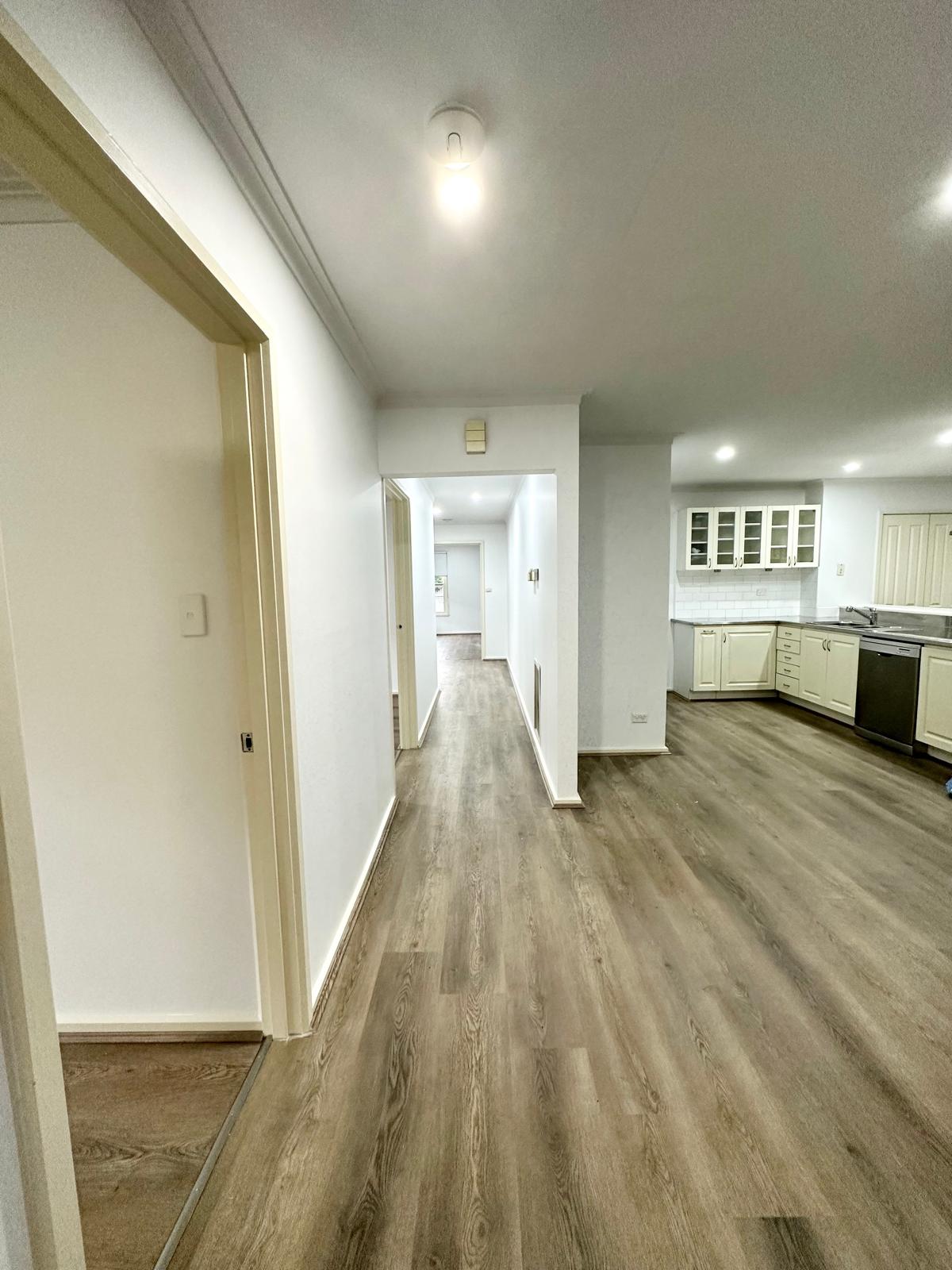 Fully accessible 4 bedroom SIL house-Newly renovated with Brand New Amenities — Home image 4