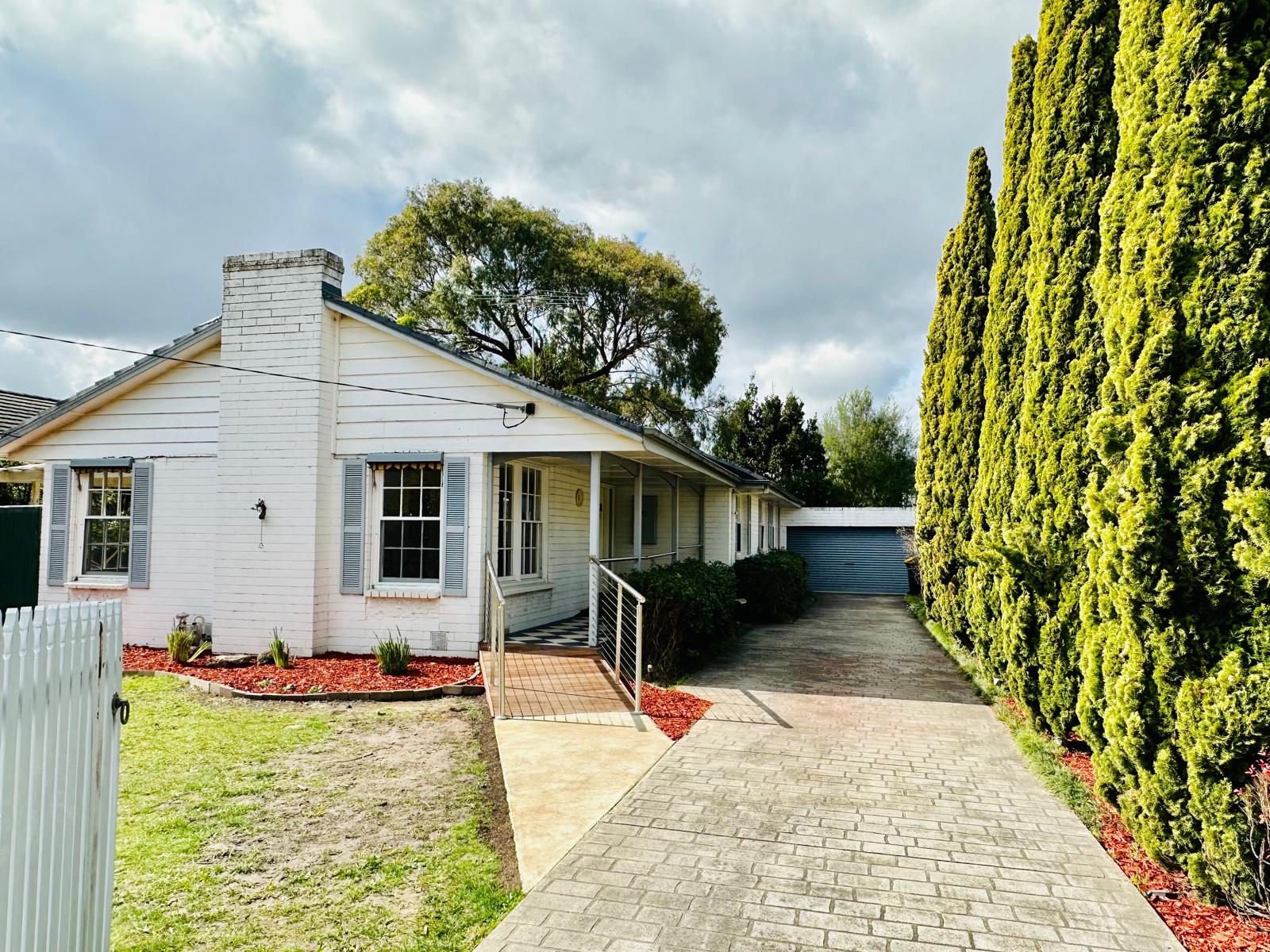 Fully accessible 4 bedroom SIL house-Newly renovated with Brand New Amenities — Home image 6