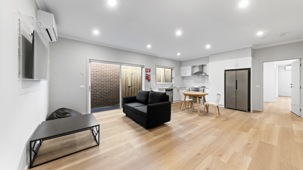 TWO SEPERATE, INDEPENDENT ROBUST RESIDENCES— ONE ROOF — Home image 2