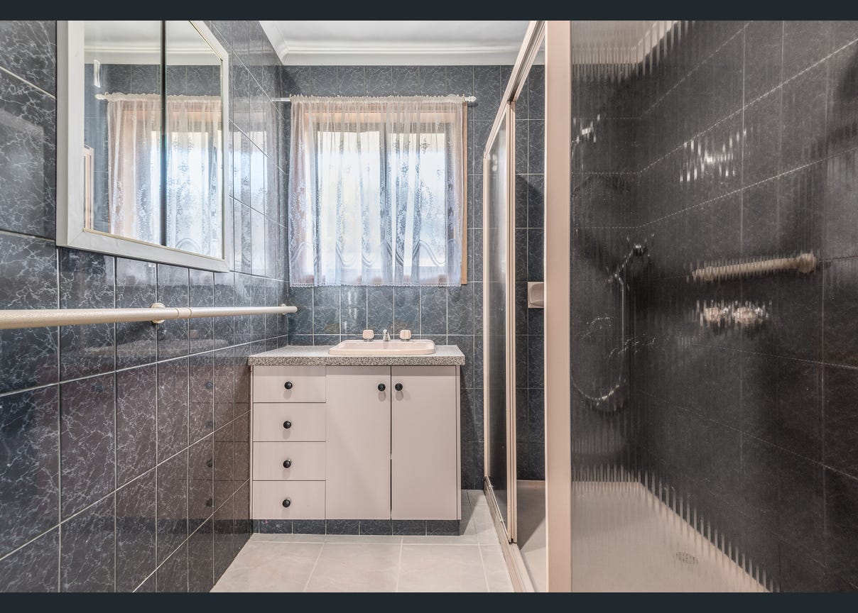 Newcomb SIL Home — Home image 8
