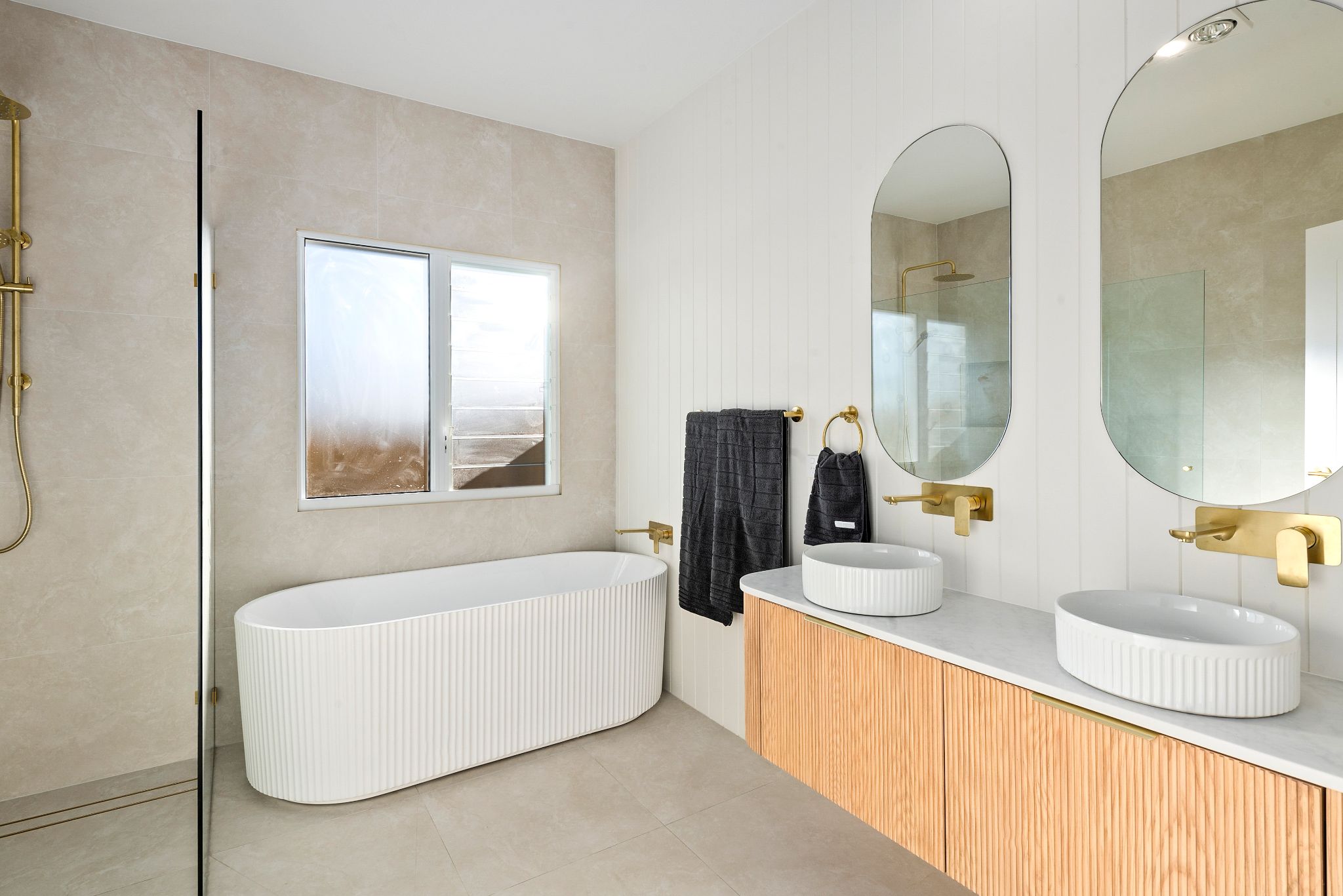 SIL - MOSS VALE - BRAND NEW HOME!! (why live in an older home?) — Home image 3