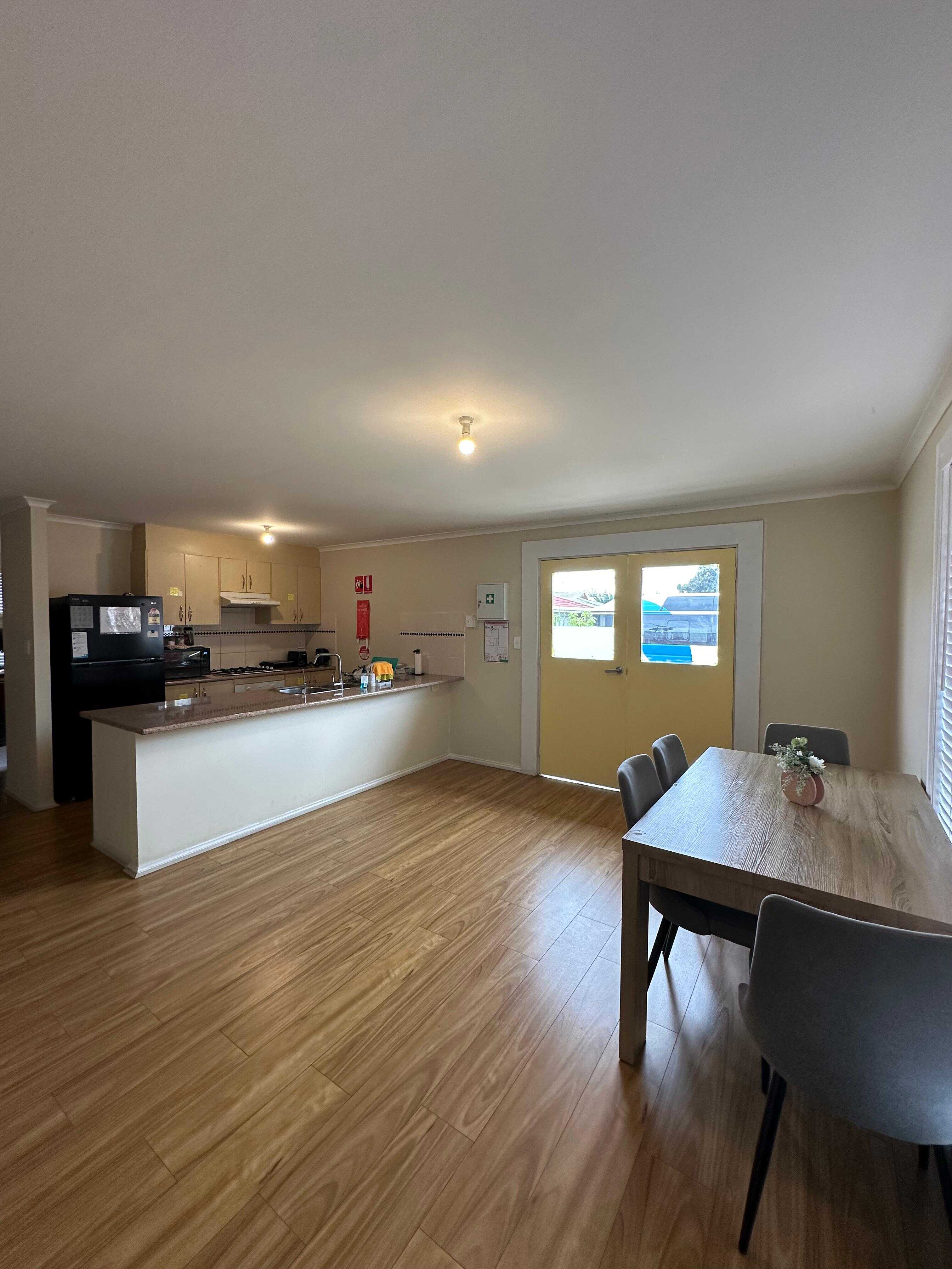 4 Bedroom, 1 Bathroom Fully Accessible SIL — Home image 3