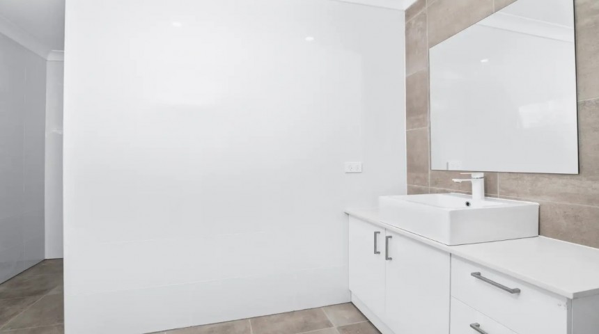 Kingswood — Home image 9