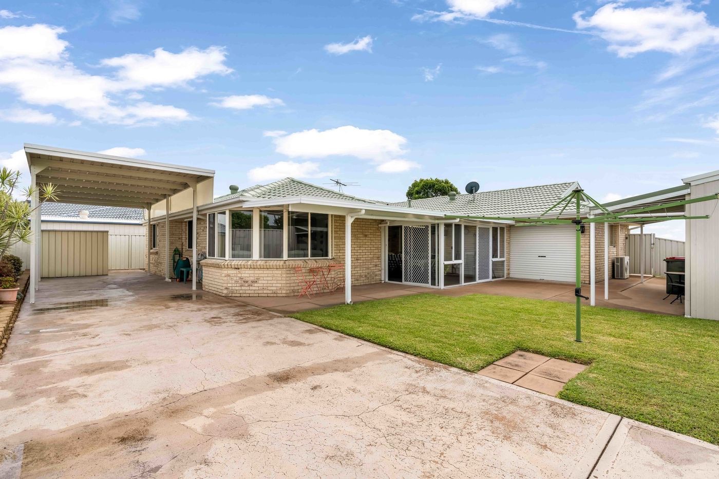 Thornton - beautiful 3 Bedroom SIL (2 female vacancies) — Home image 10