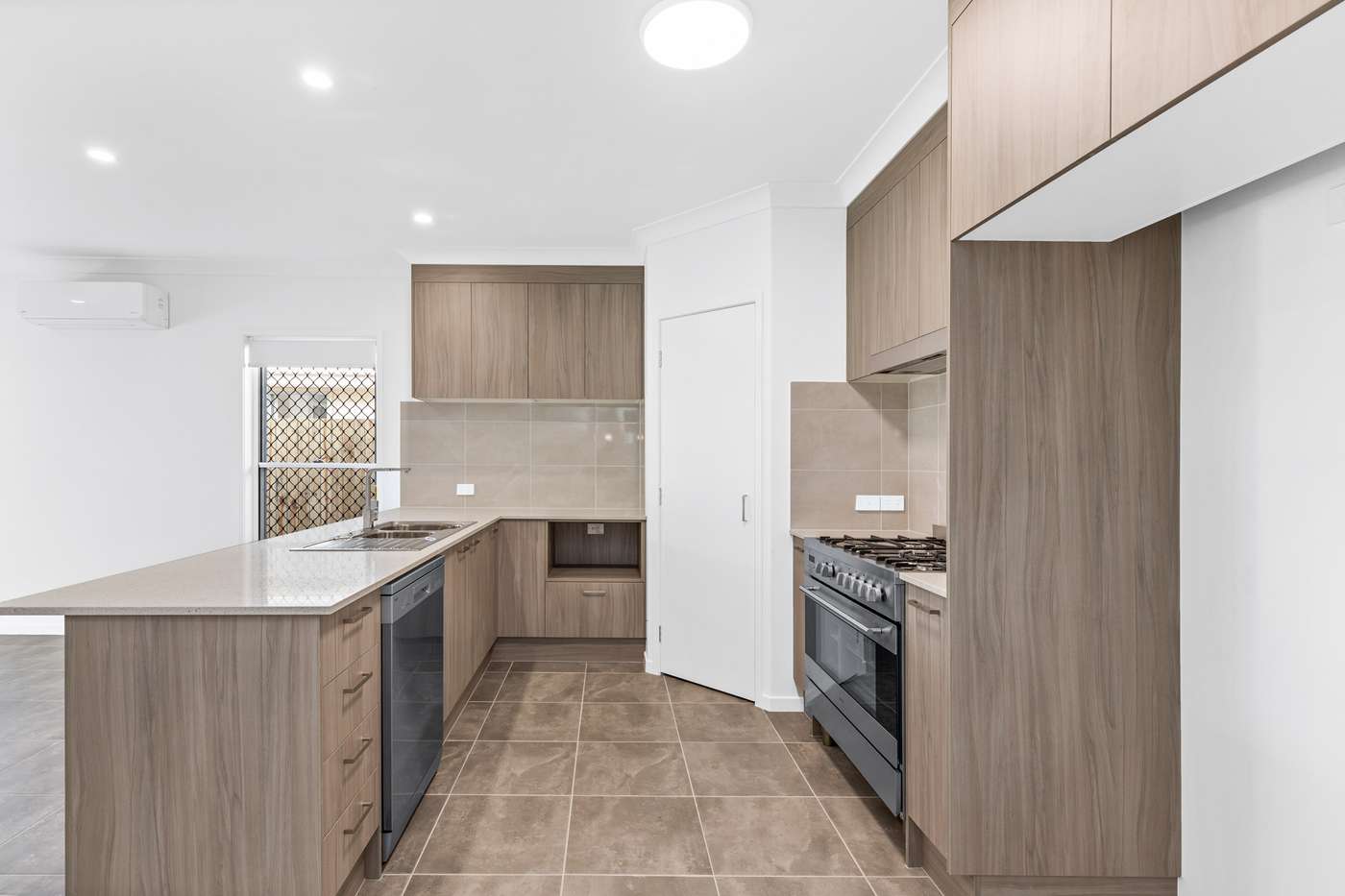 Central Sunshine Coast Living 1:3 MTA/STA/SIL vacancies available for female — Home image 3