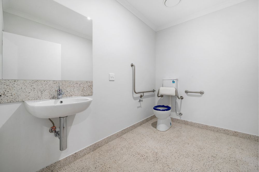 Modern 4-Bedroom HPS - Produce Drive, Mambourin — Home image 11