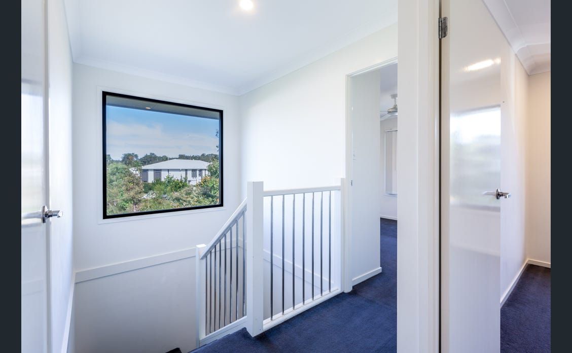 2 Storey House Pimpama — Home image 4