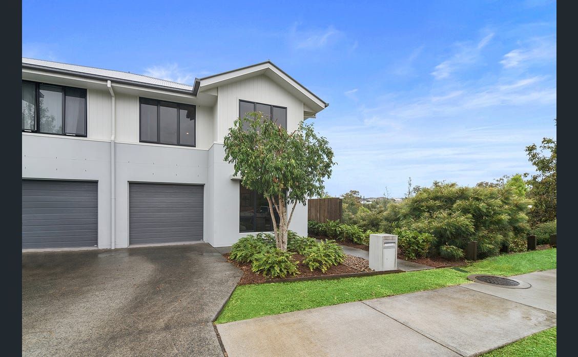 2 Storey House Pimpama — Home image 9
