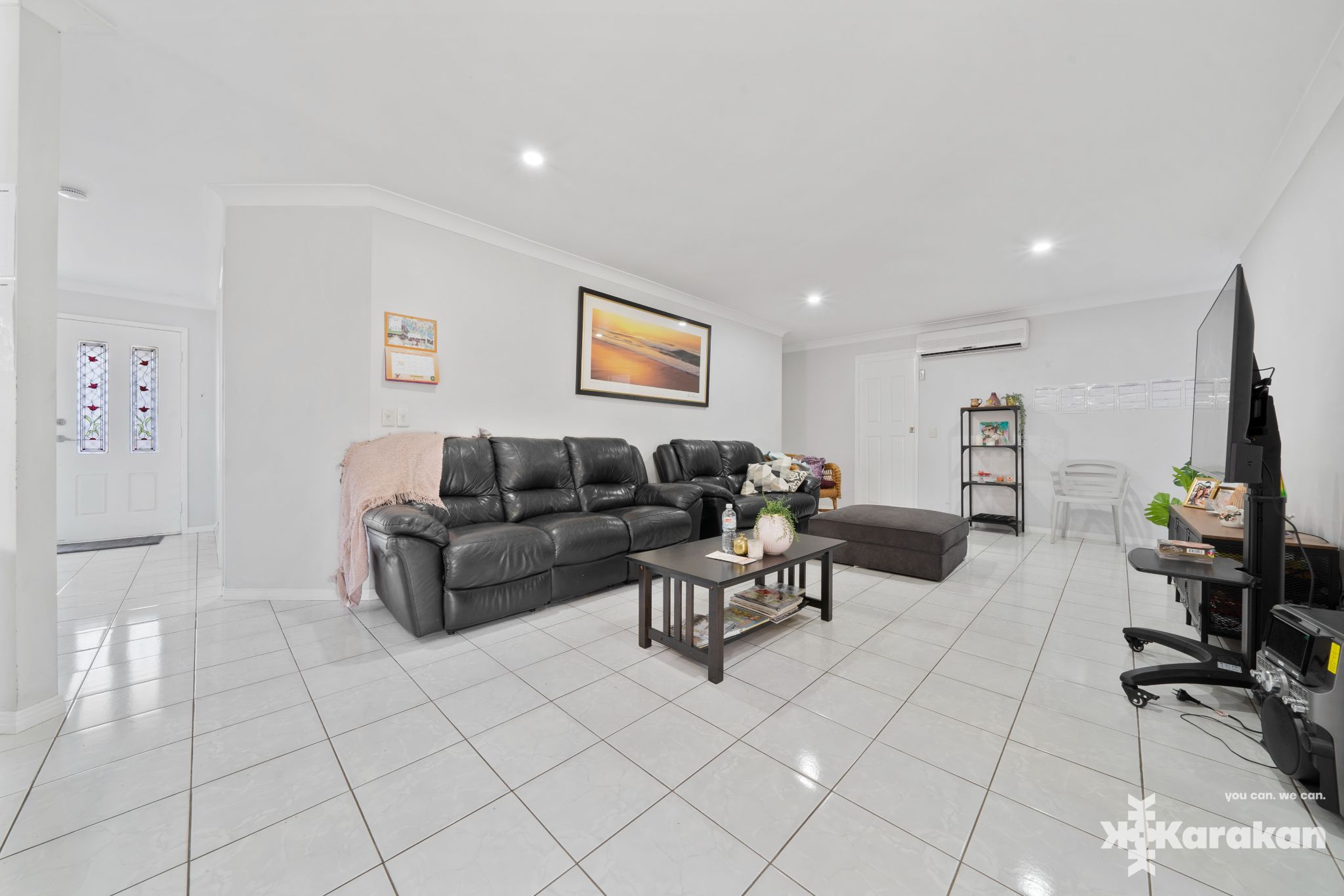 Spacious home in quiet area close to parks, amenities and shops. — Home image 9