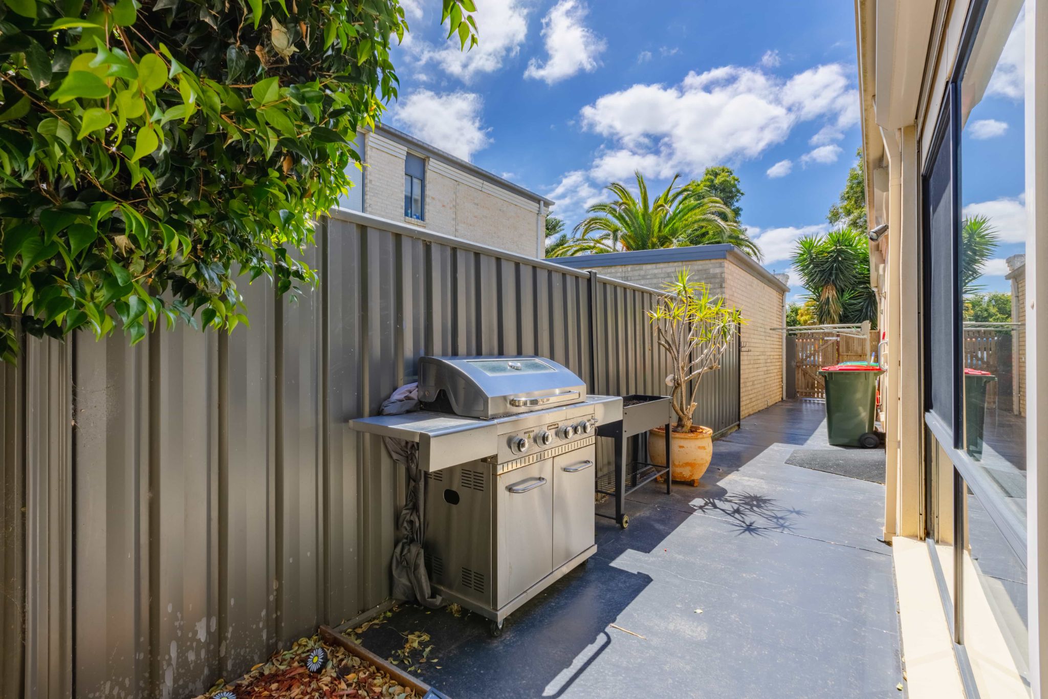 Spacious and modern SIL home in Point Cook — Home image 4
