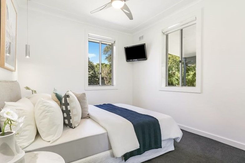 Contemporary SIL in Carlton — Home image 2