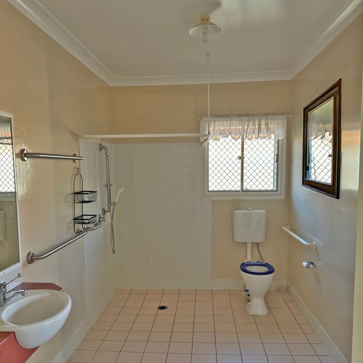 Accessible Beachside Living at Bribie Island! — Home image 4