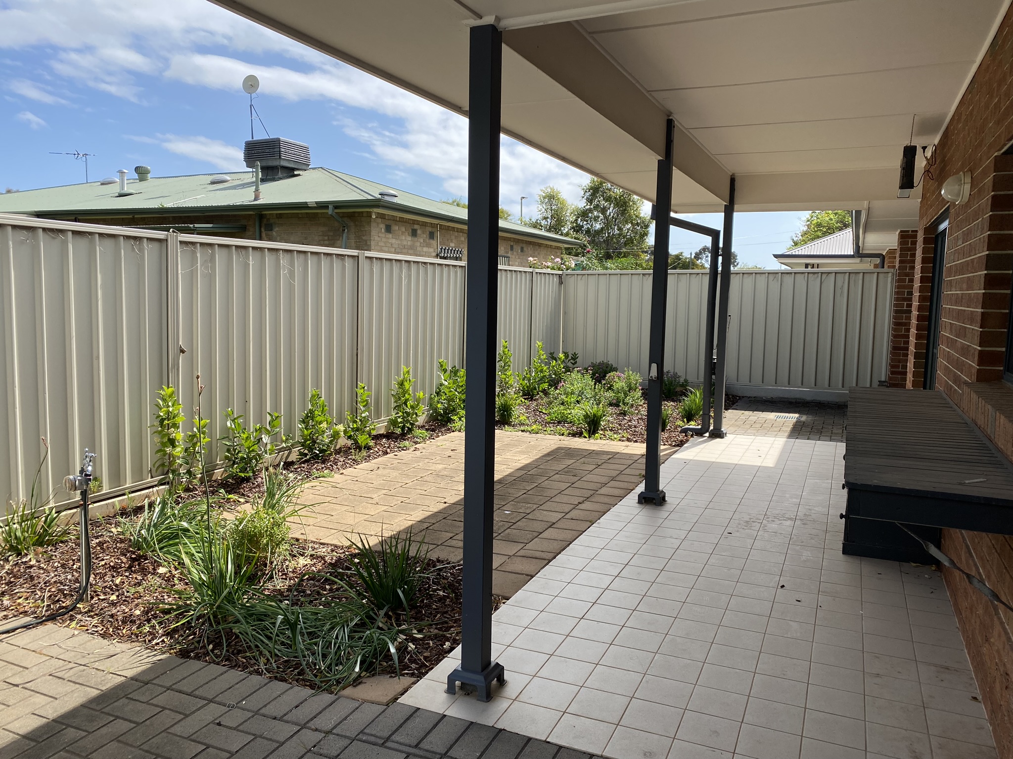 Single Occupancy Whole 2 Bedroom Villa in Elizabeth Grove — Home image 14