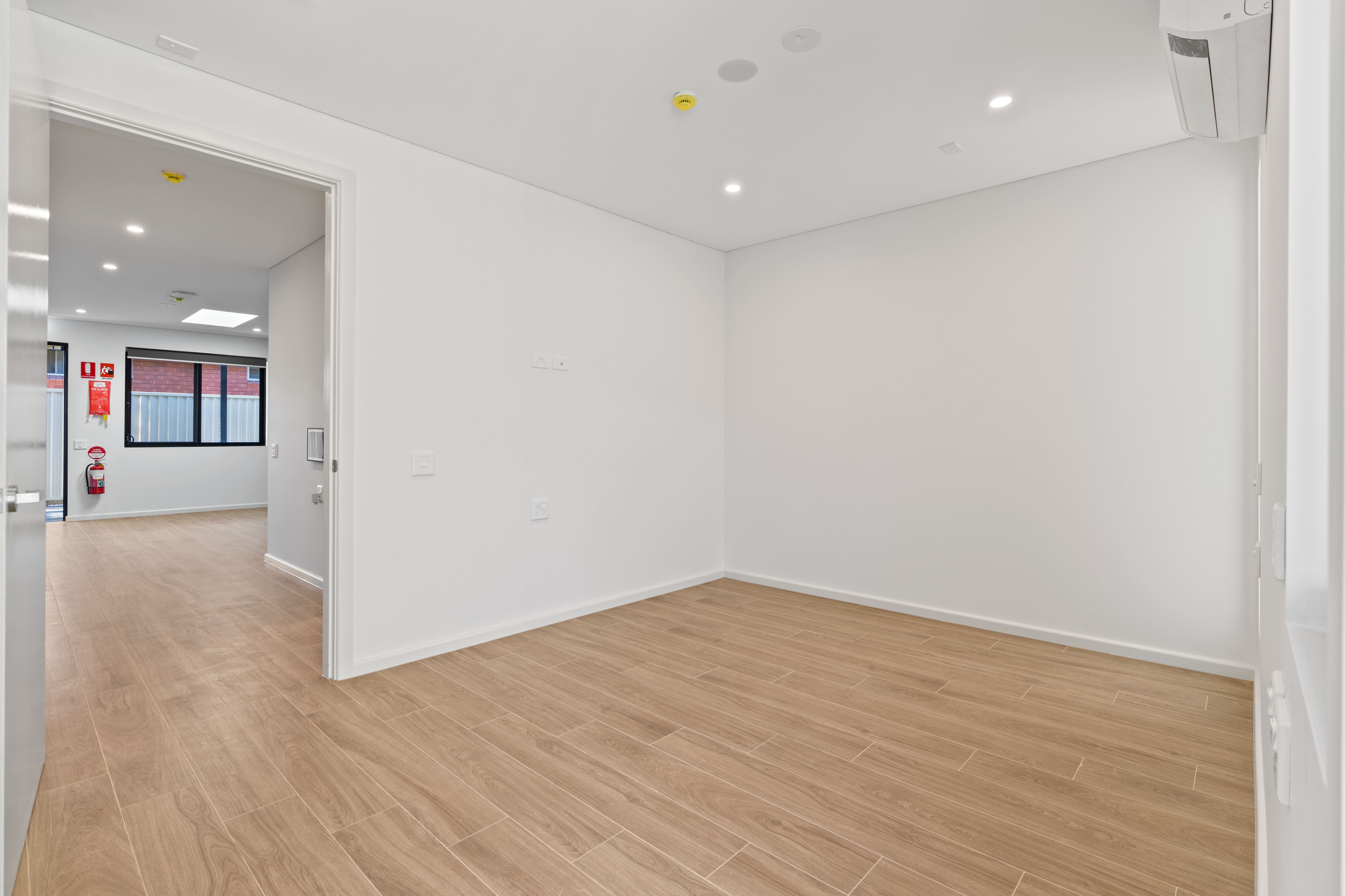 Five Self-Contained Villas – Modern & Accessible HPS SDA Home — Home image 4