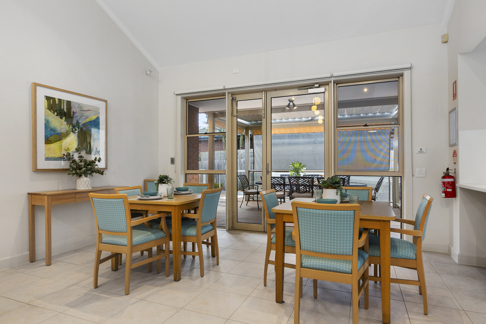Enjoy living in a renovated home in lovely Lysterfield! — Home image 9